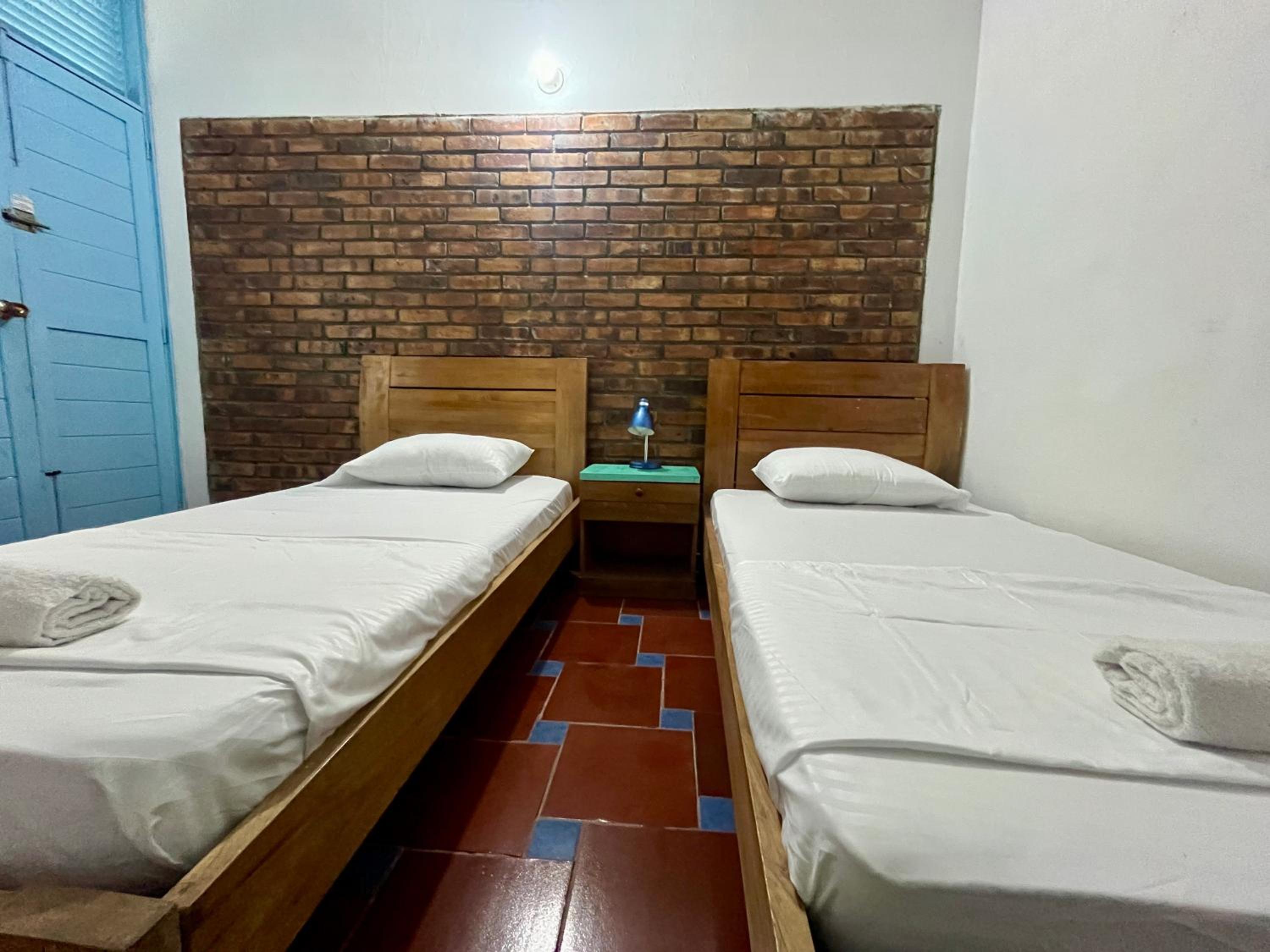 Standard Twin Room photo 2