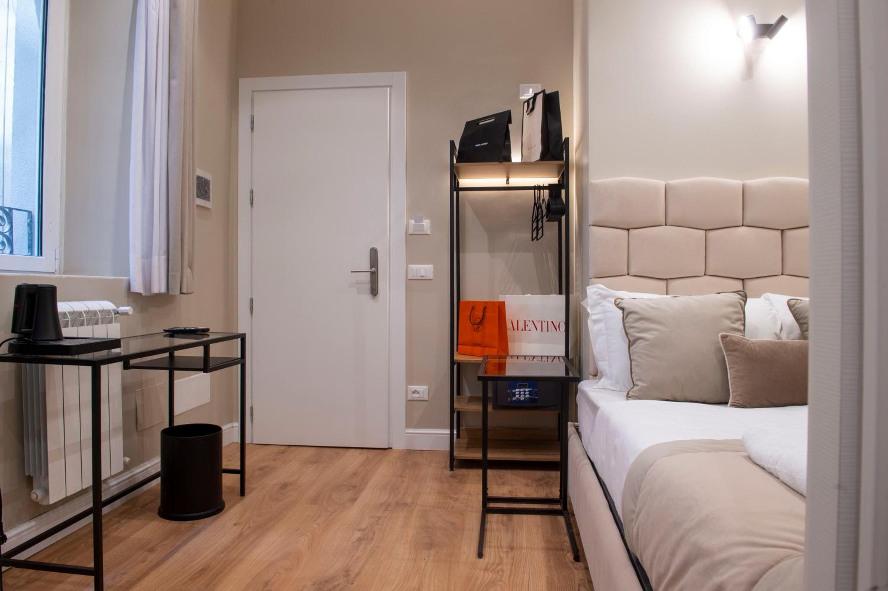 Economy Double Room photo 3
