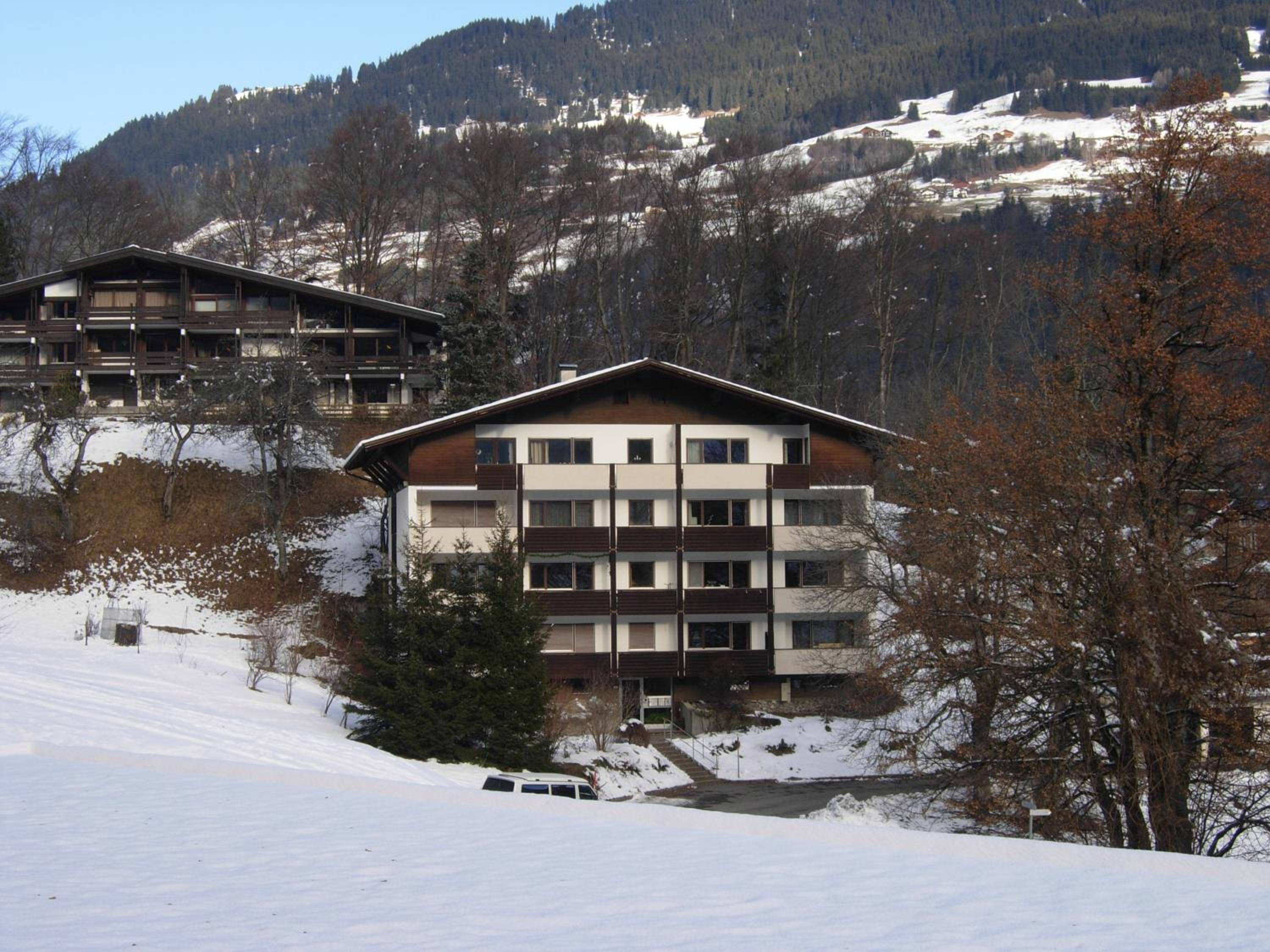 Apartment with Mountain View photo 3