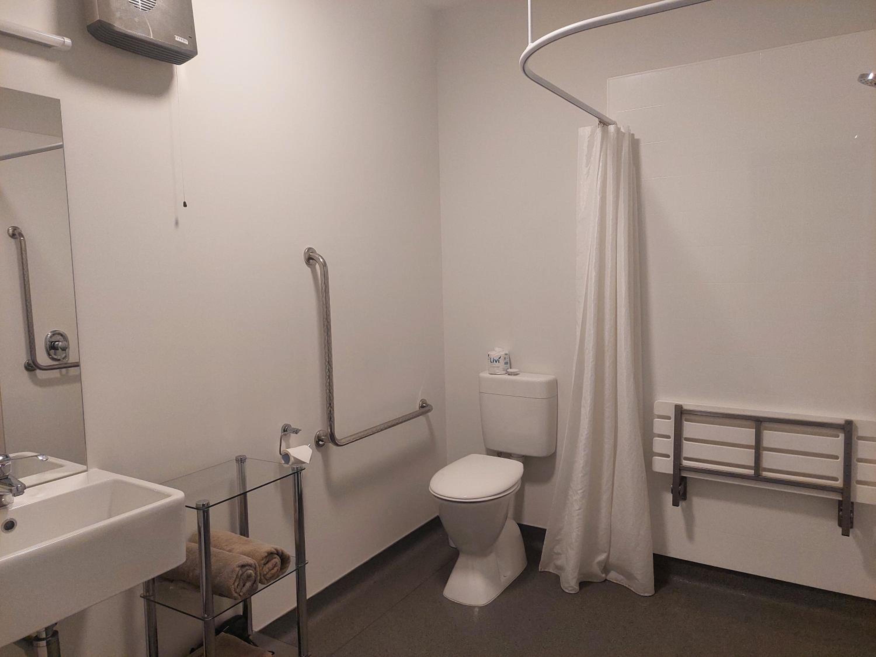 Queen Studio - Disability Access photo 2