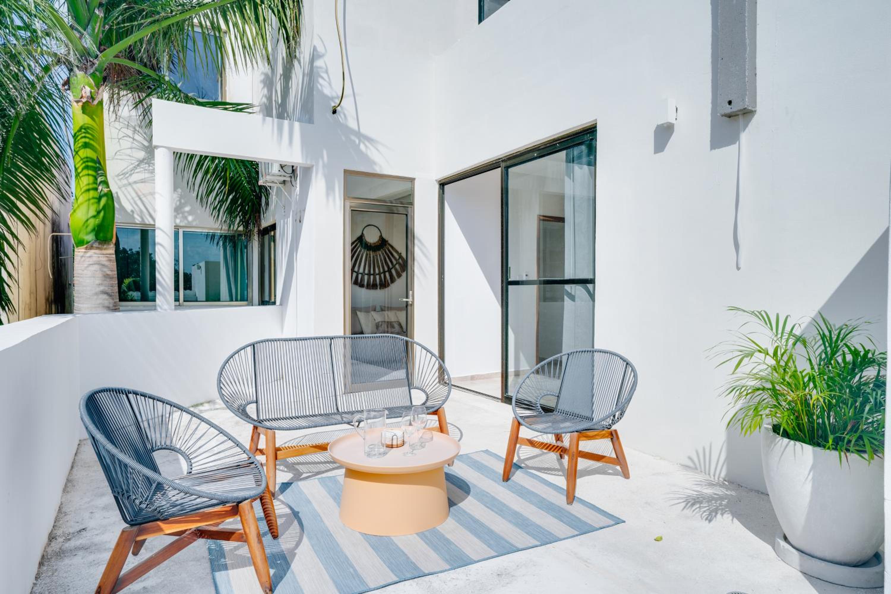 Three-Bedroom Superior Apartment