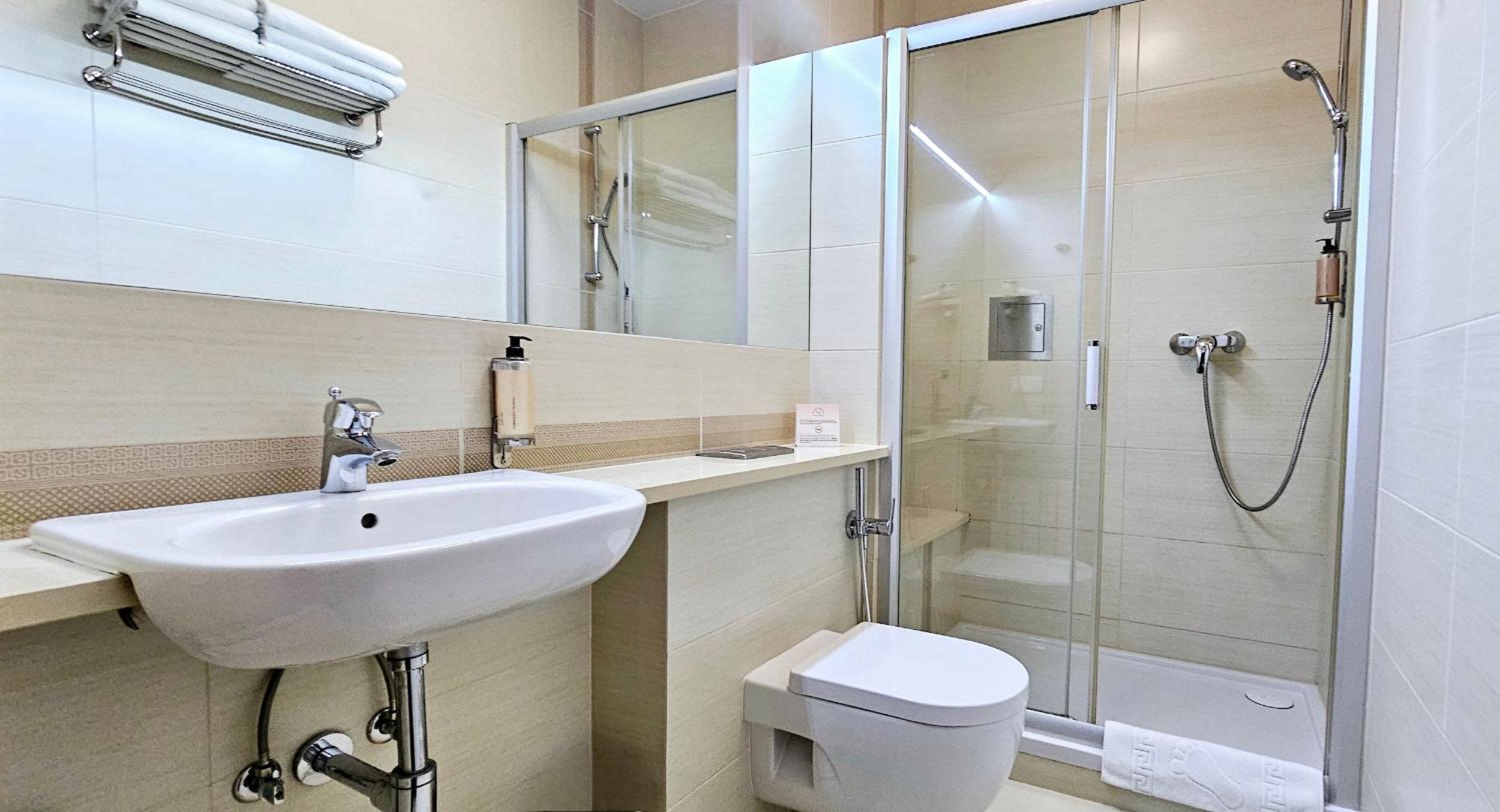 Triple Room - Photo 2