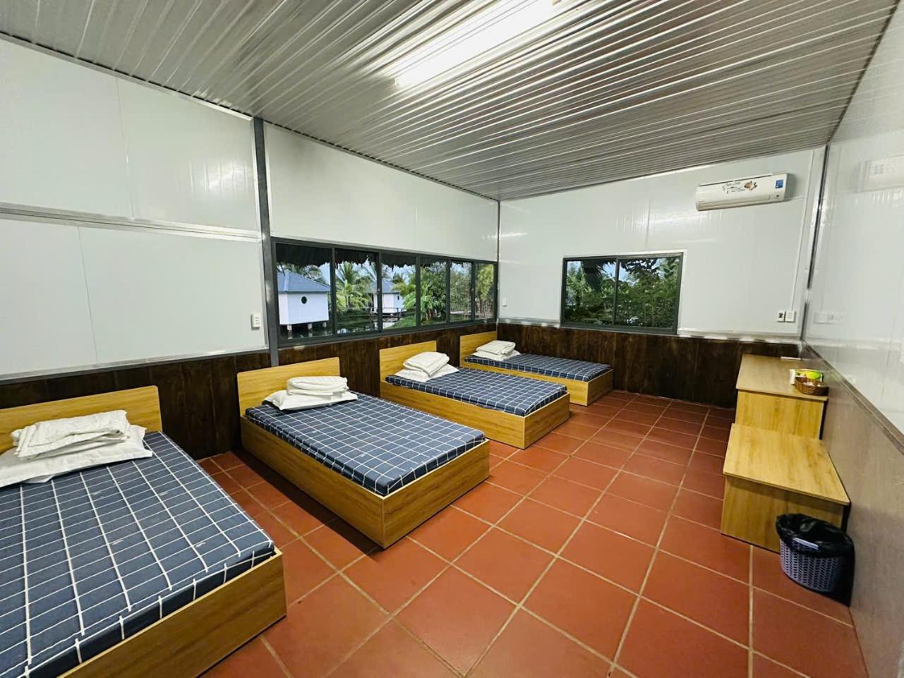 Quadruple Room with Private External Bathroom photo 2