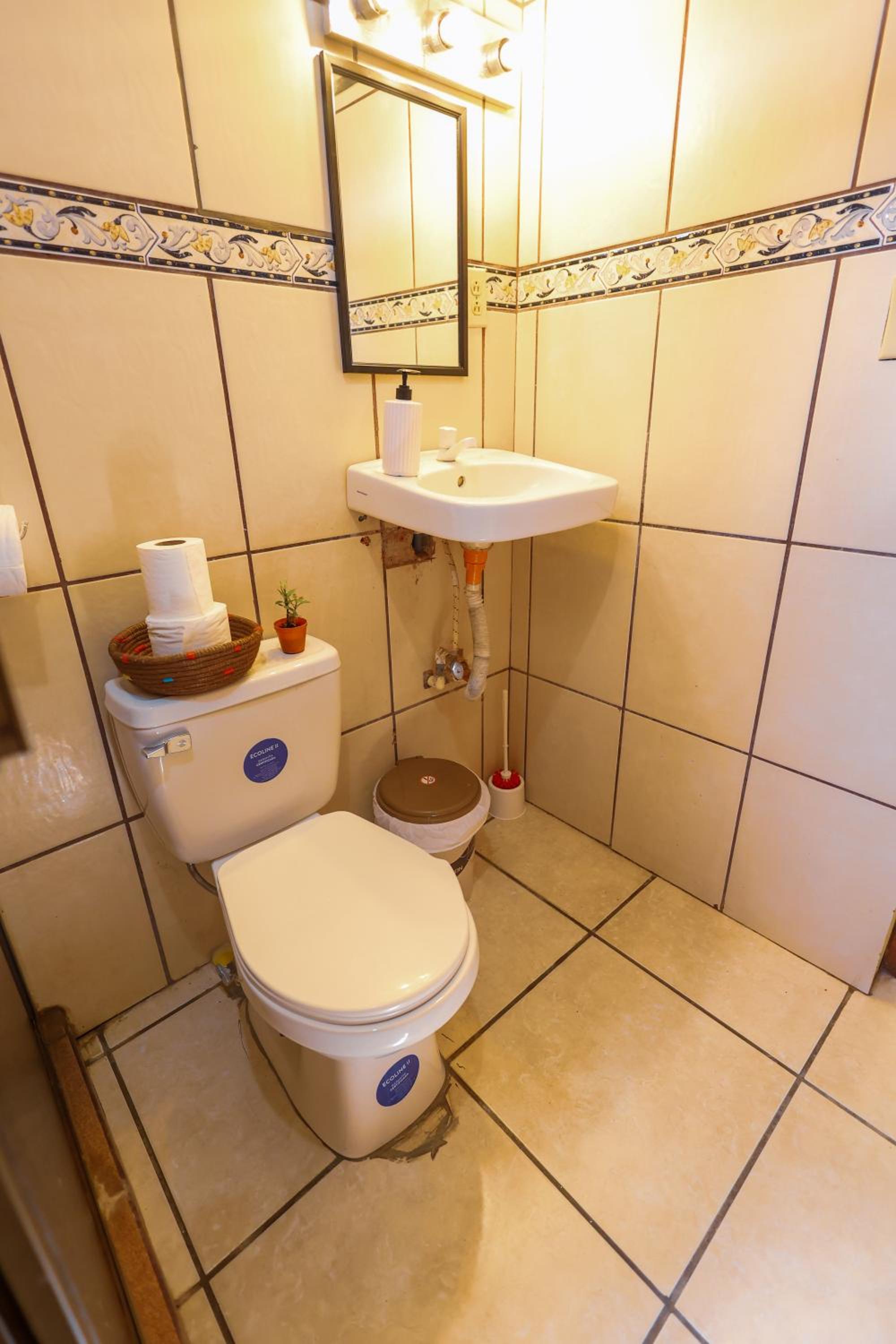 Quadruple Room with Shared Bathroom photo 3