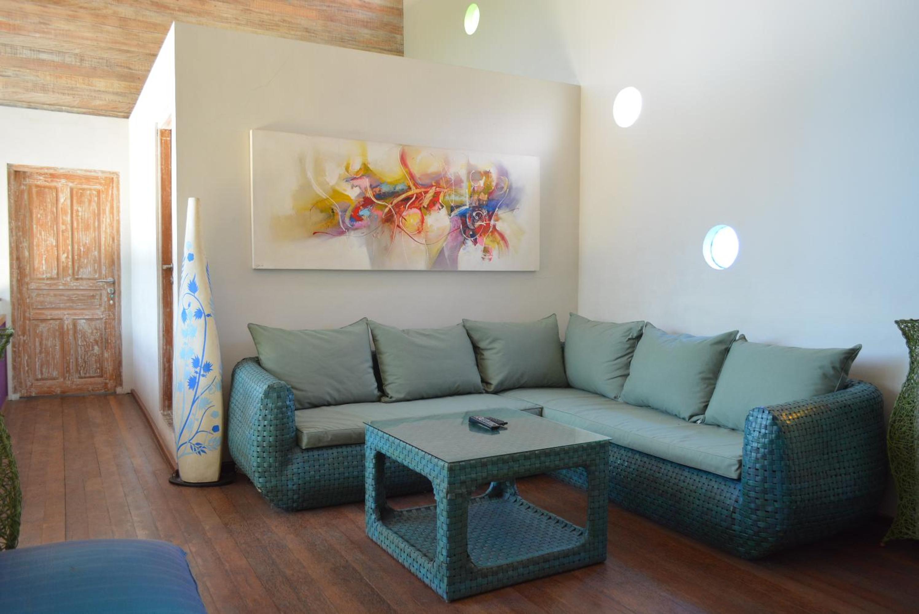 Three-Bedroom Villa - Photo 15