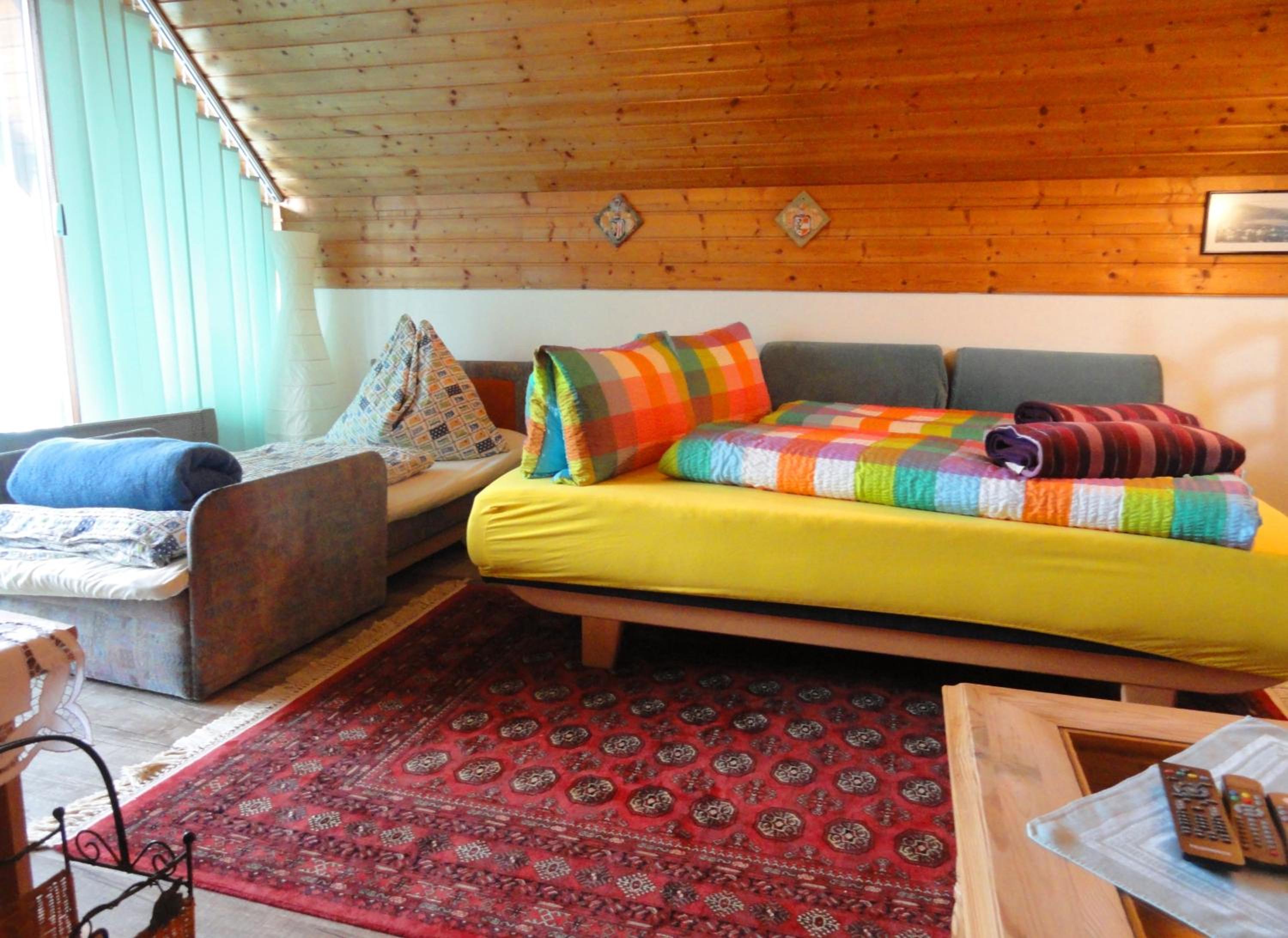 Large One-Bedroom Apartment with Balcony and Lake View photo 1