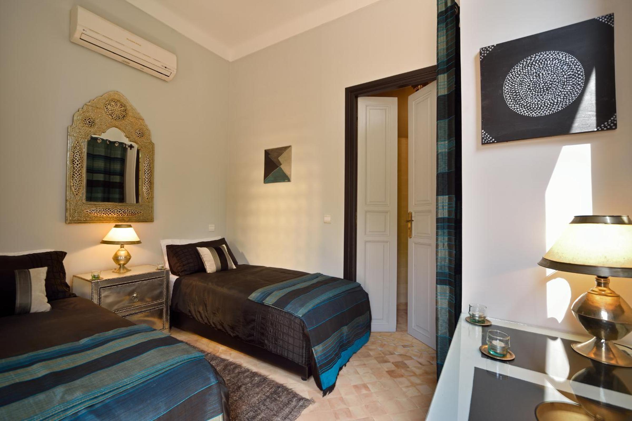 Blue Twin Room photo 1
