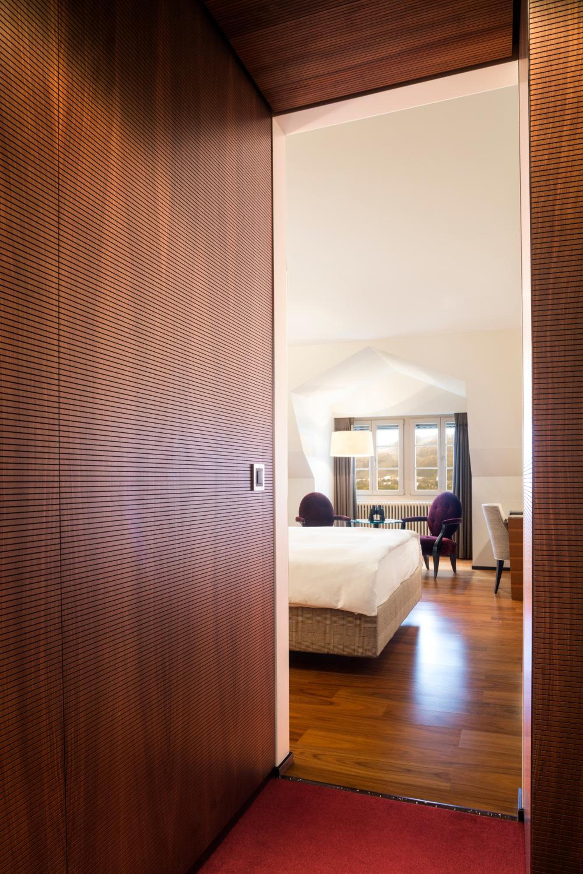 Superior Double Room with One Double Bed and 2 Adults Occupancy (Non Smoking) thumbnail 6