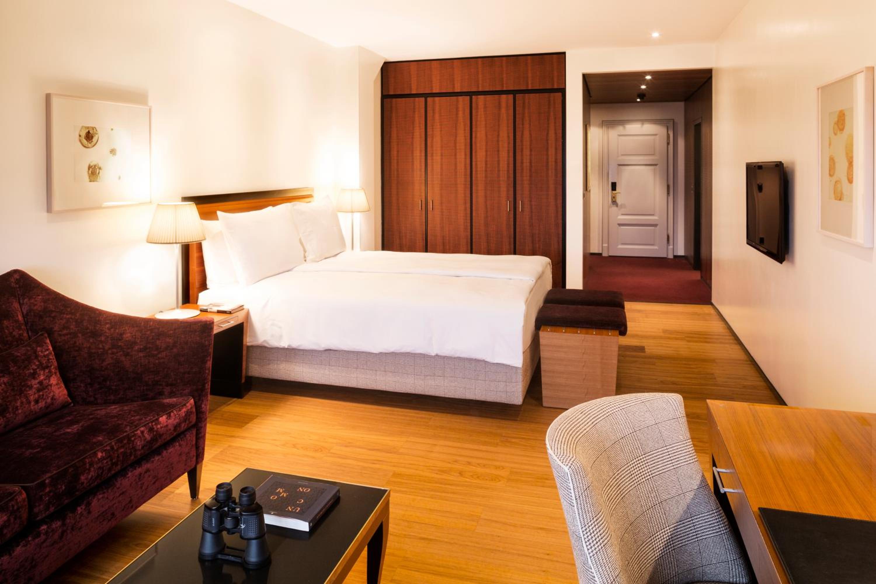 Standard Double Room - Photo 4