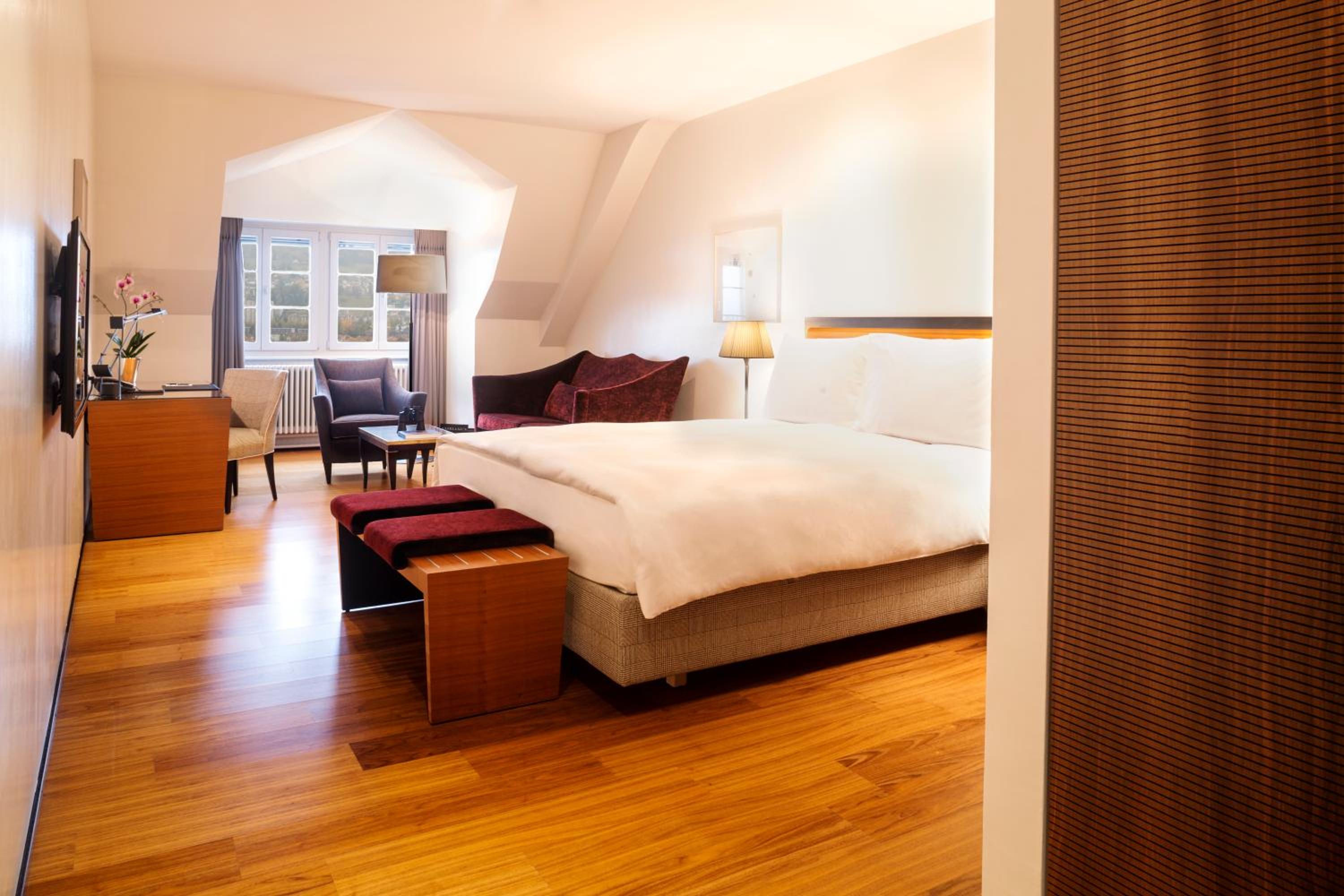 Deluxe Junior Suite - Photo 1