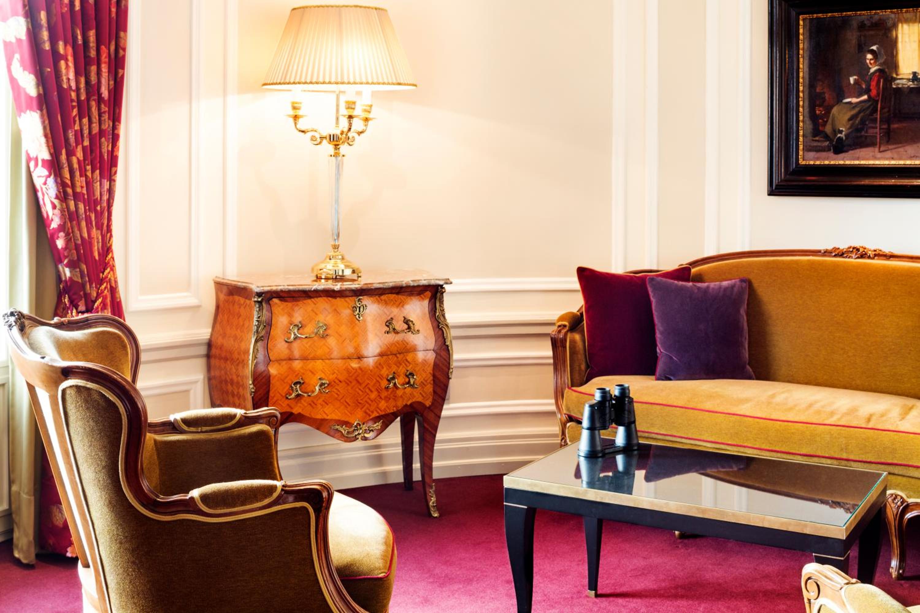 Tower Suite - Photo 1