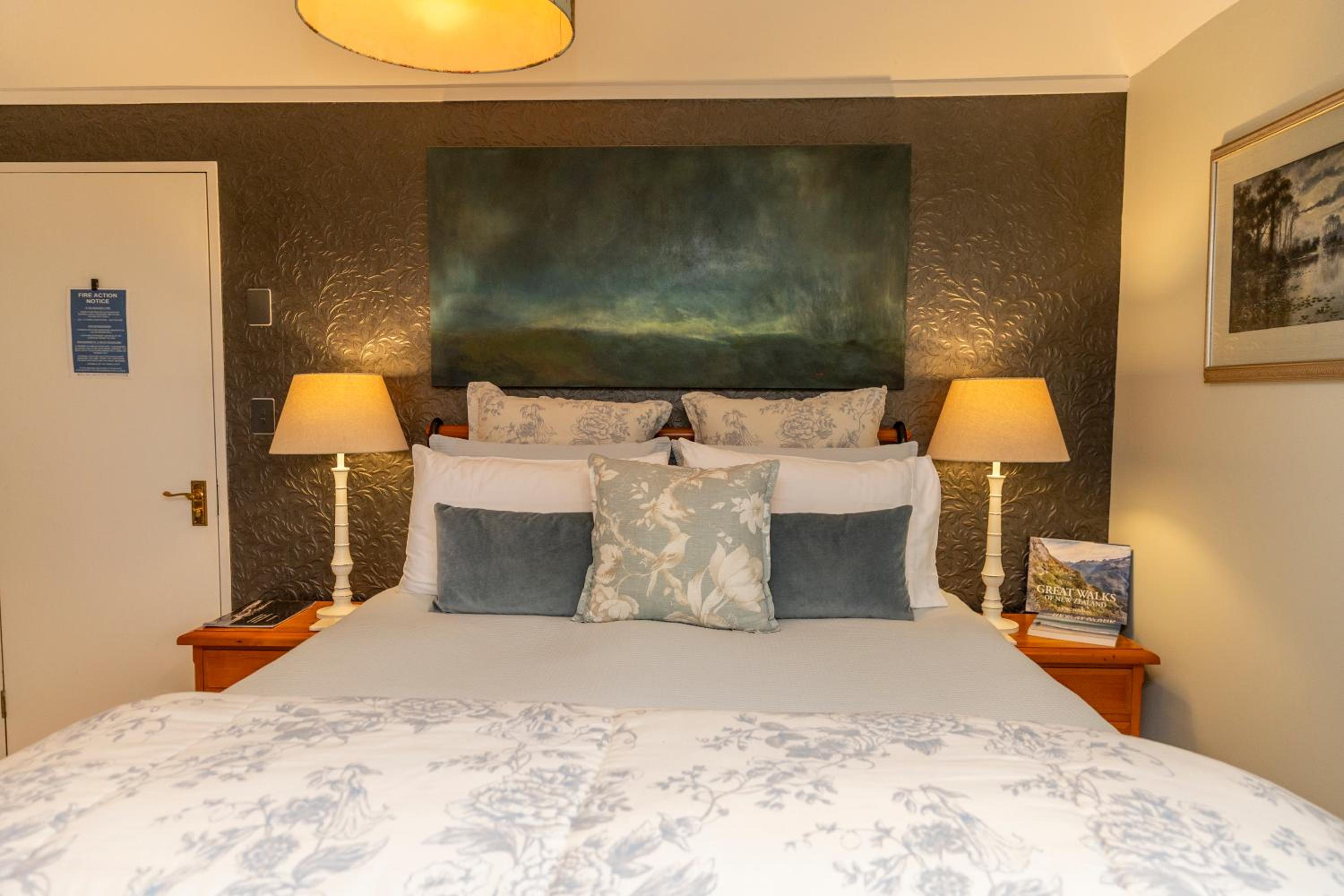Double Room with Private Bathroom photo 1