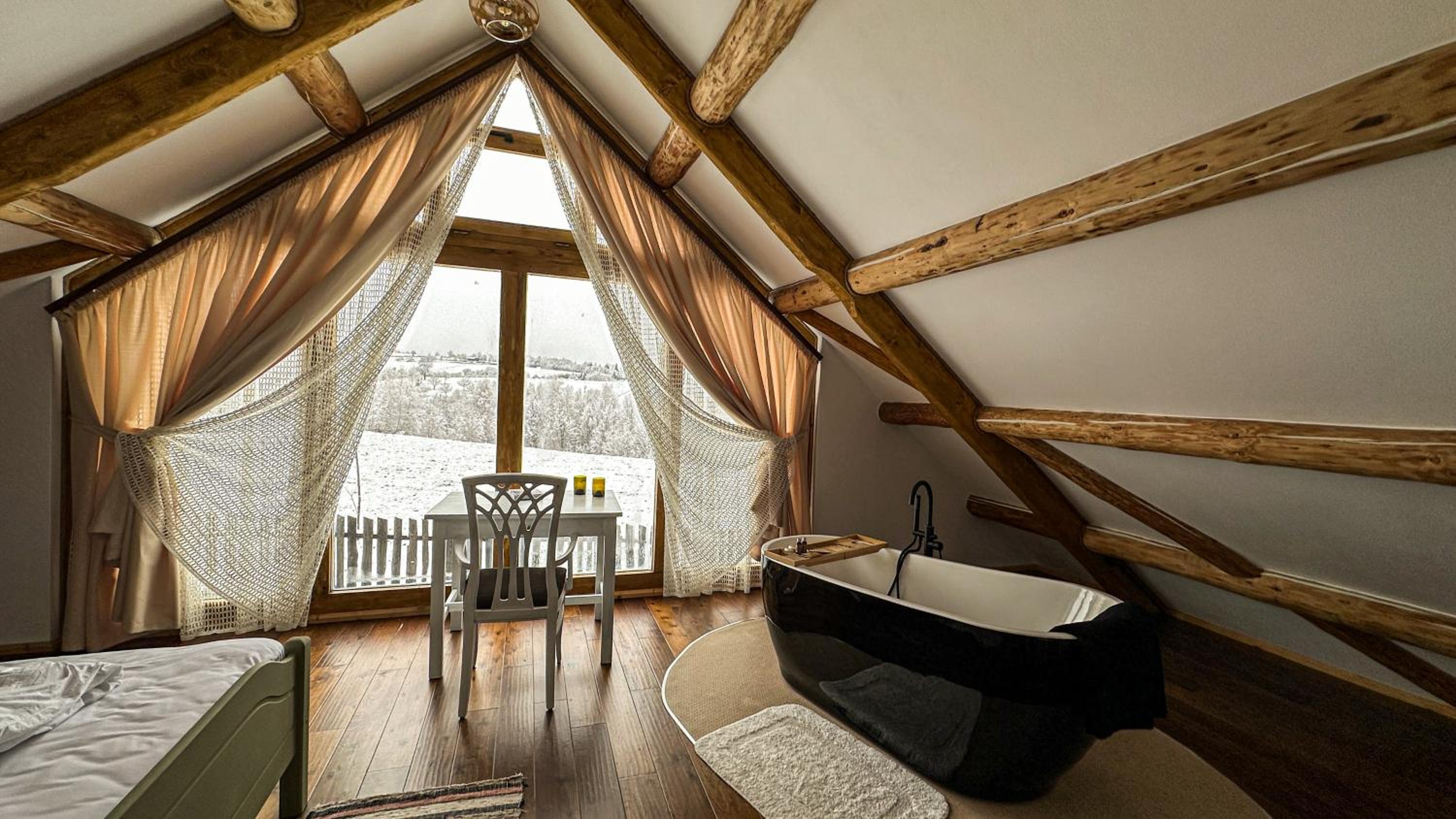 Deluxe Double Room photo 3