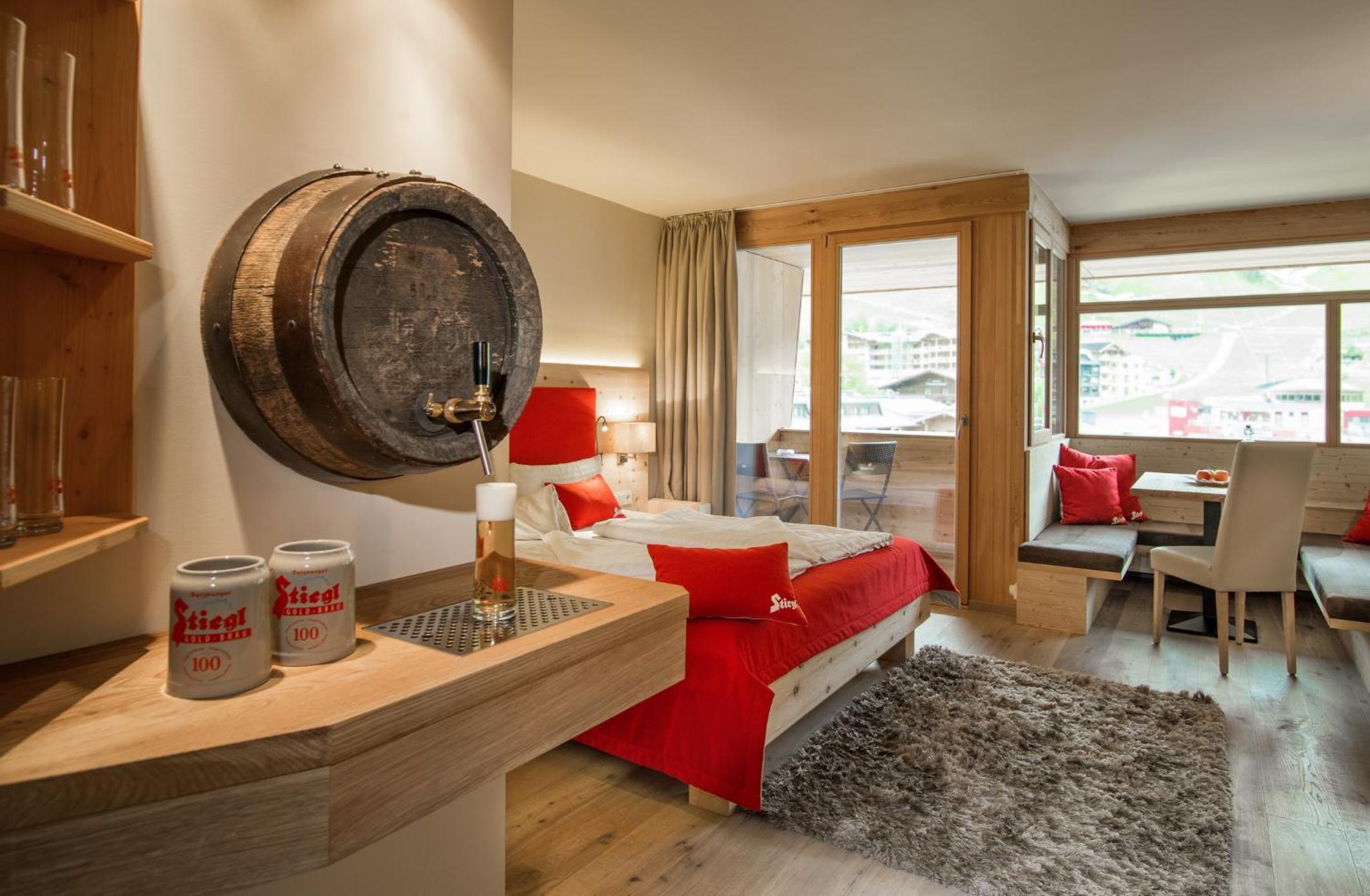 Deluxe Suite - Photo 1