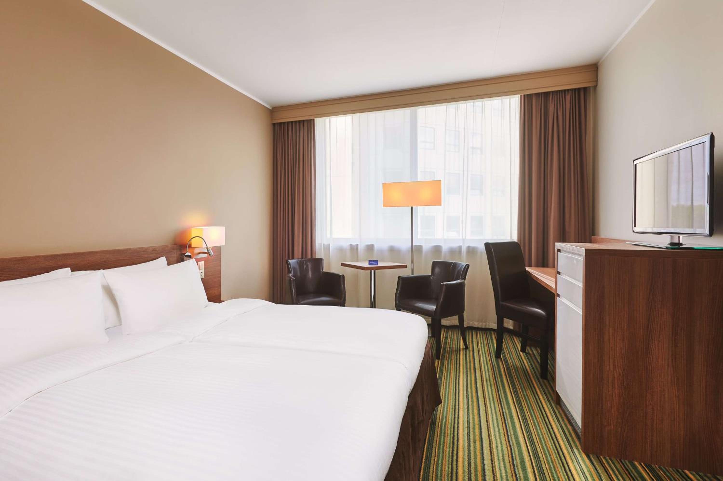 Standard Room - Traditional - Photo 1