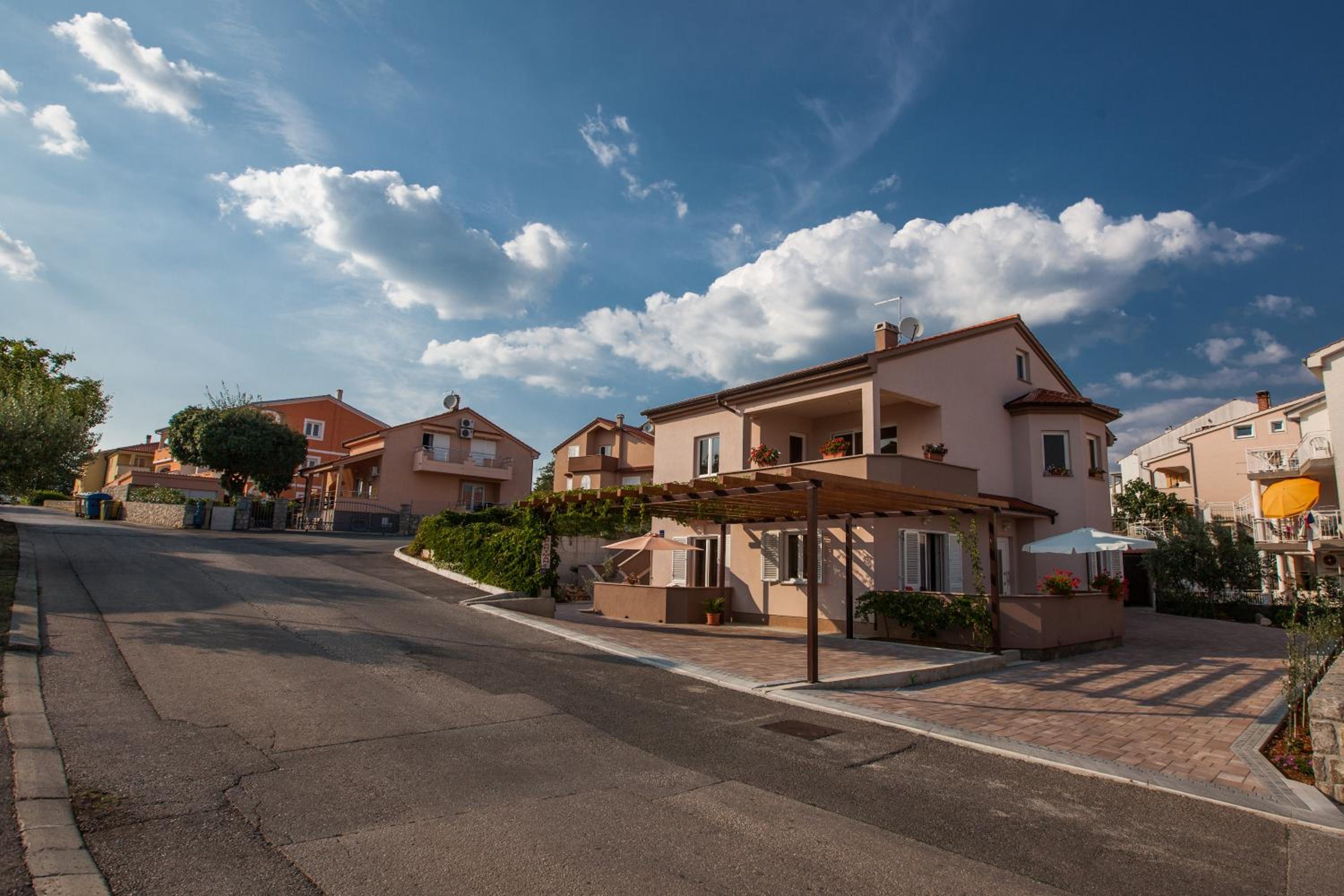 Two-Bedroom Apartment - Photo 12