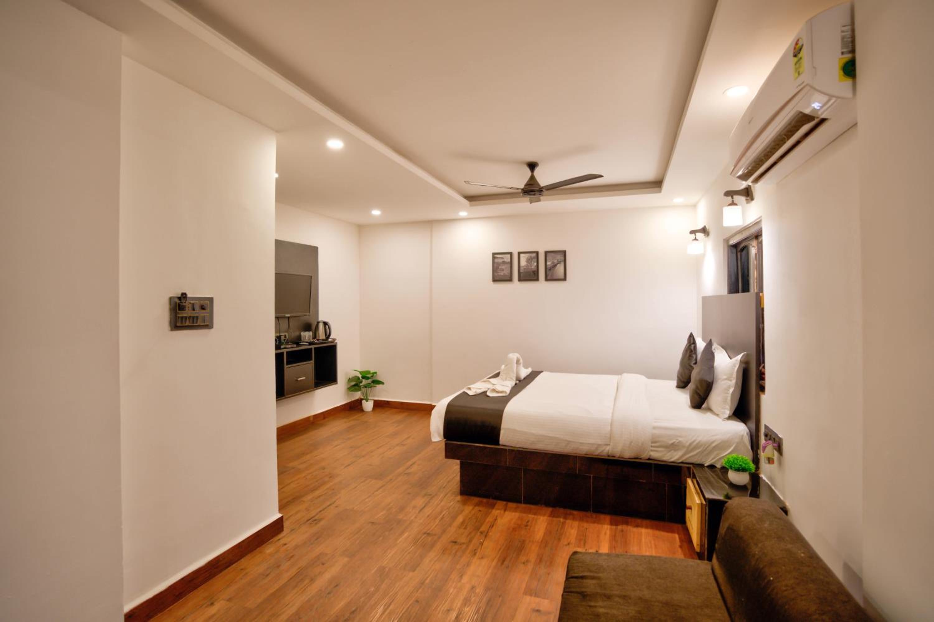Deluxe Triple Room photo 2