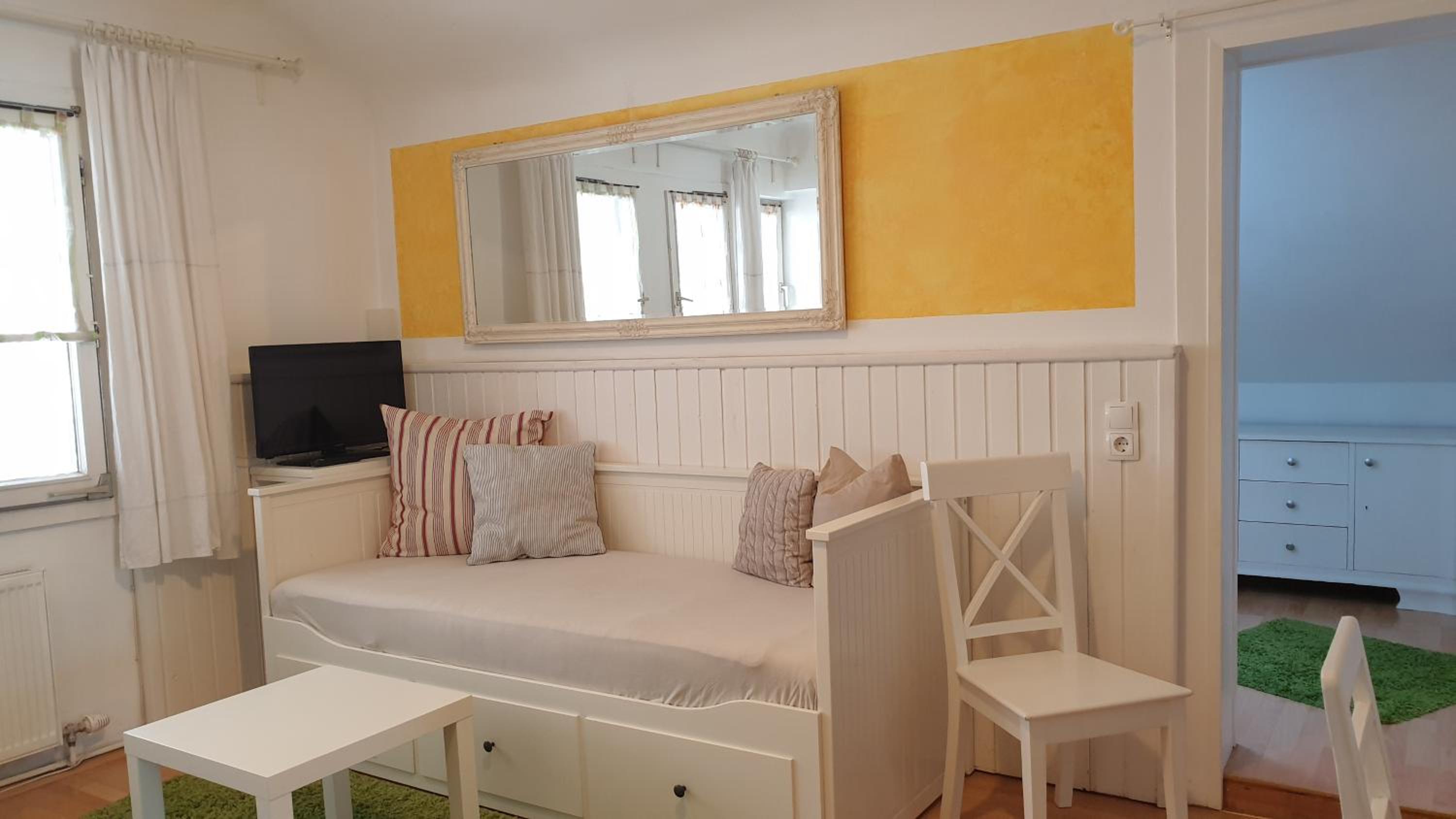 Basic Triple Room photo 2