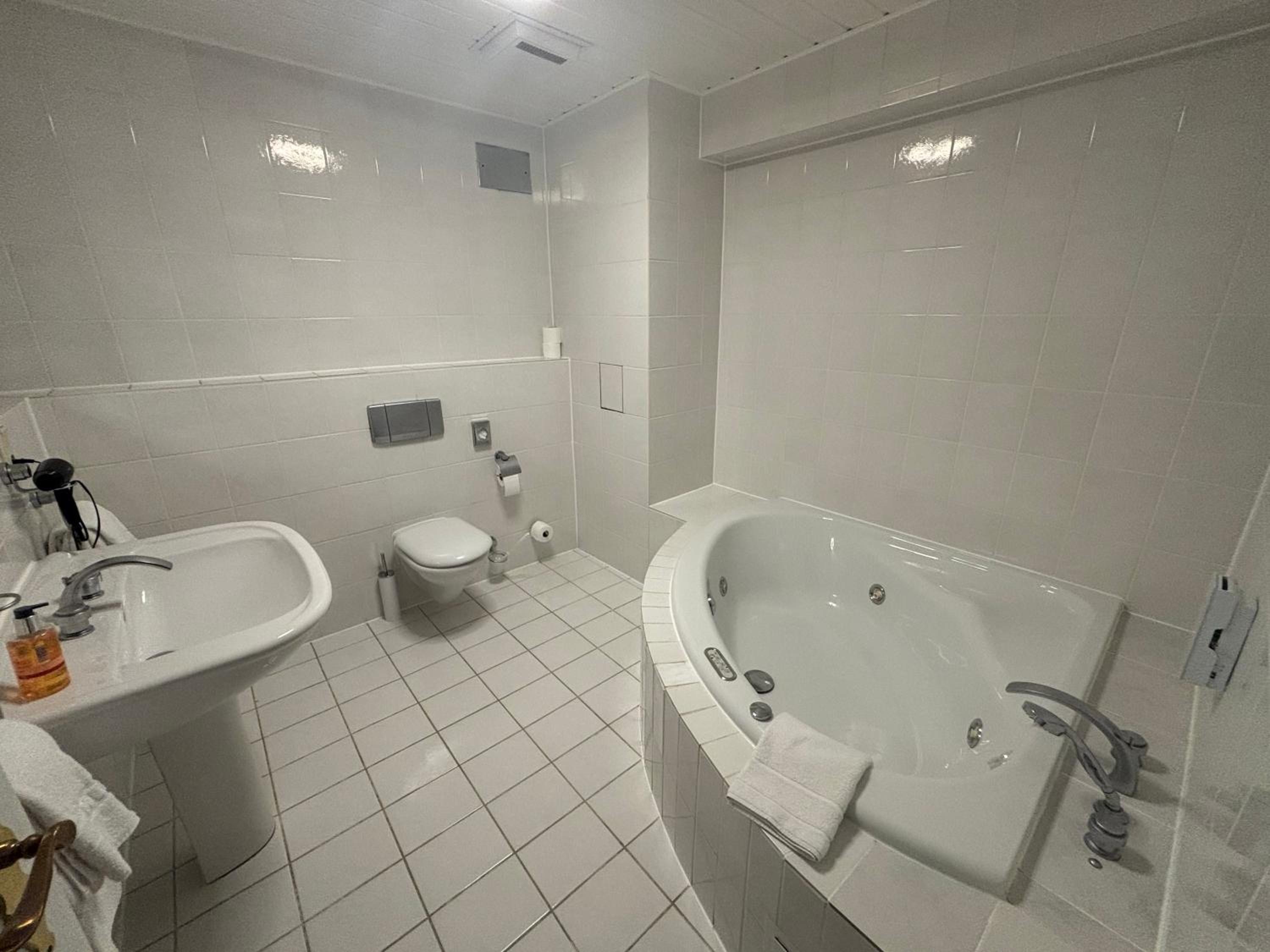 Family Room with Bath photo 3