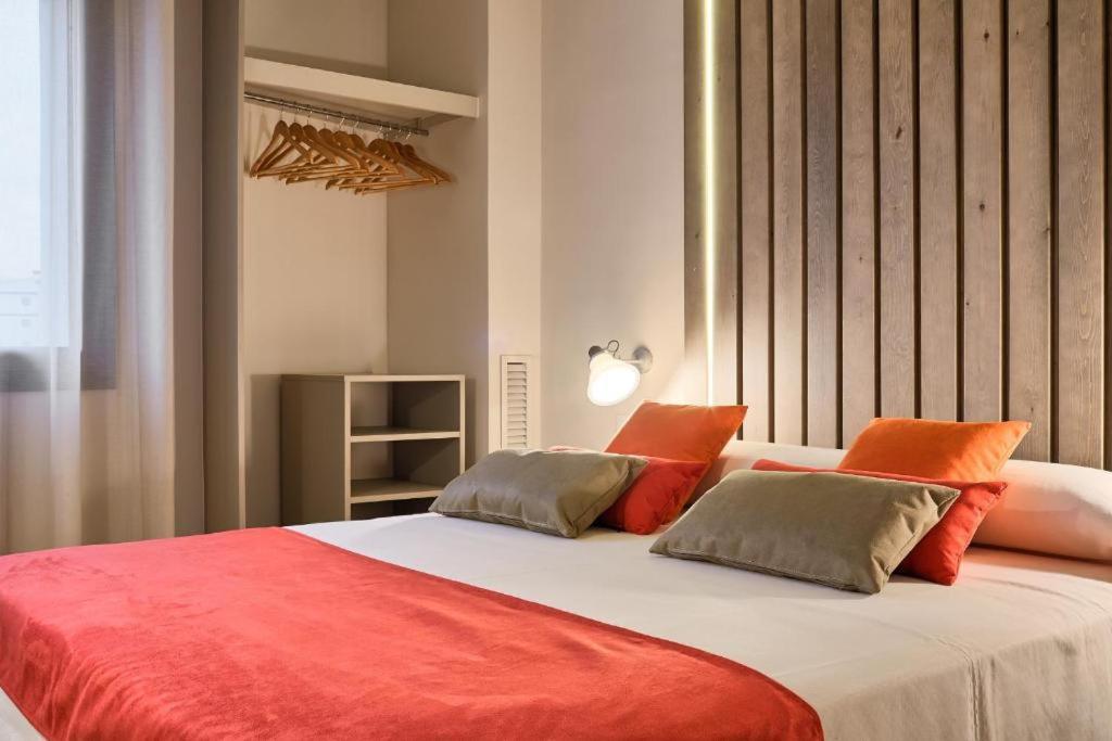 One-Bedroom Apartment with Terrace