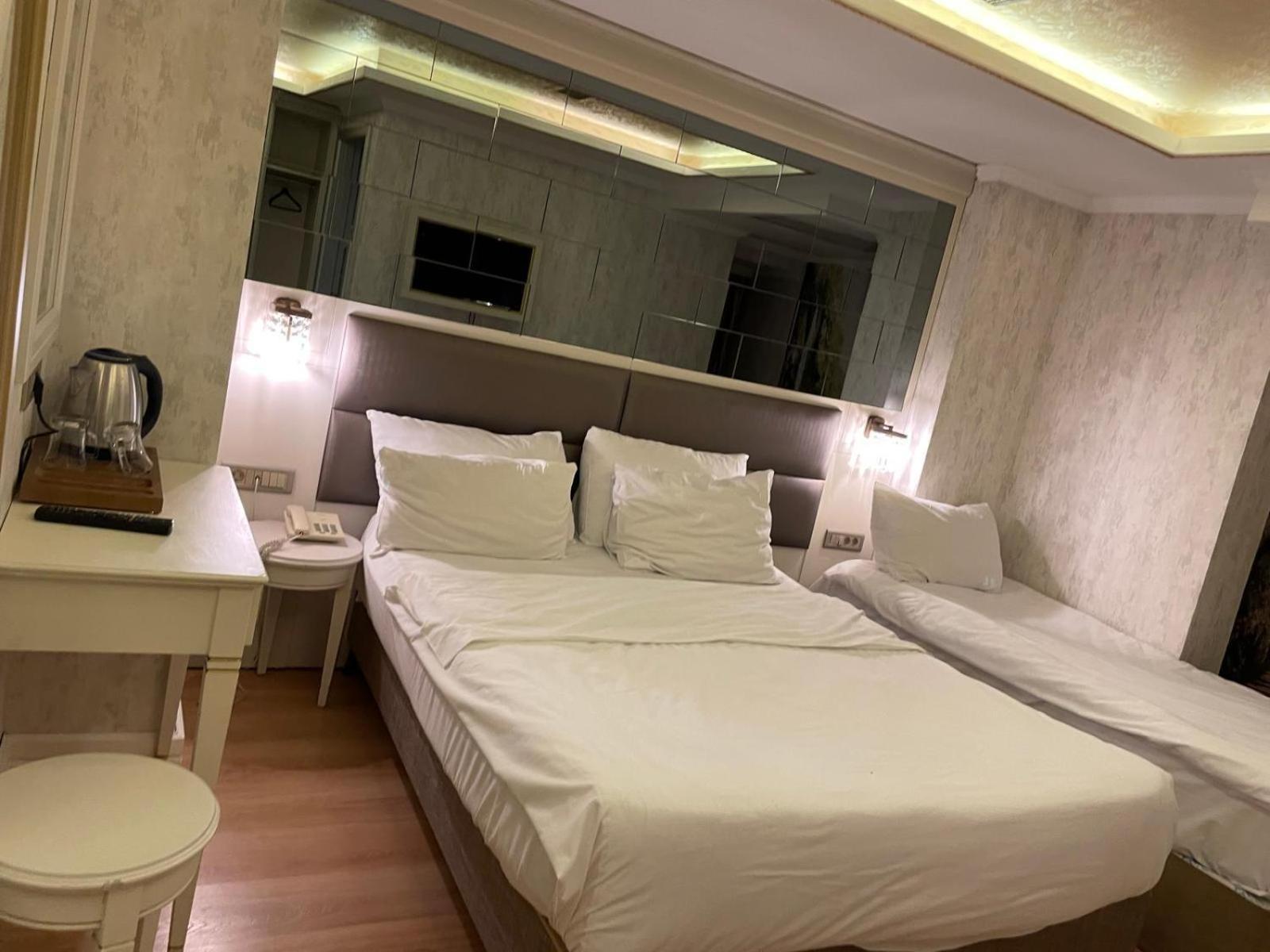 Economy Double Room photo 2