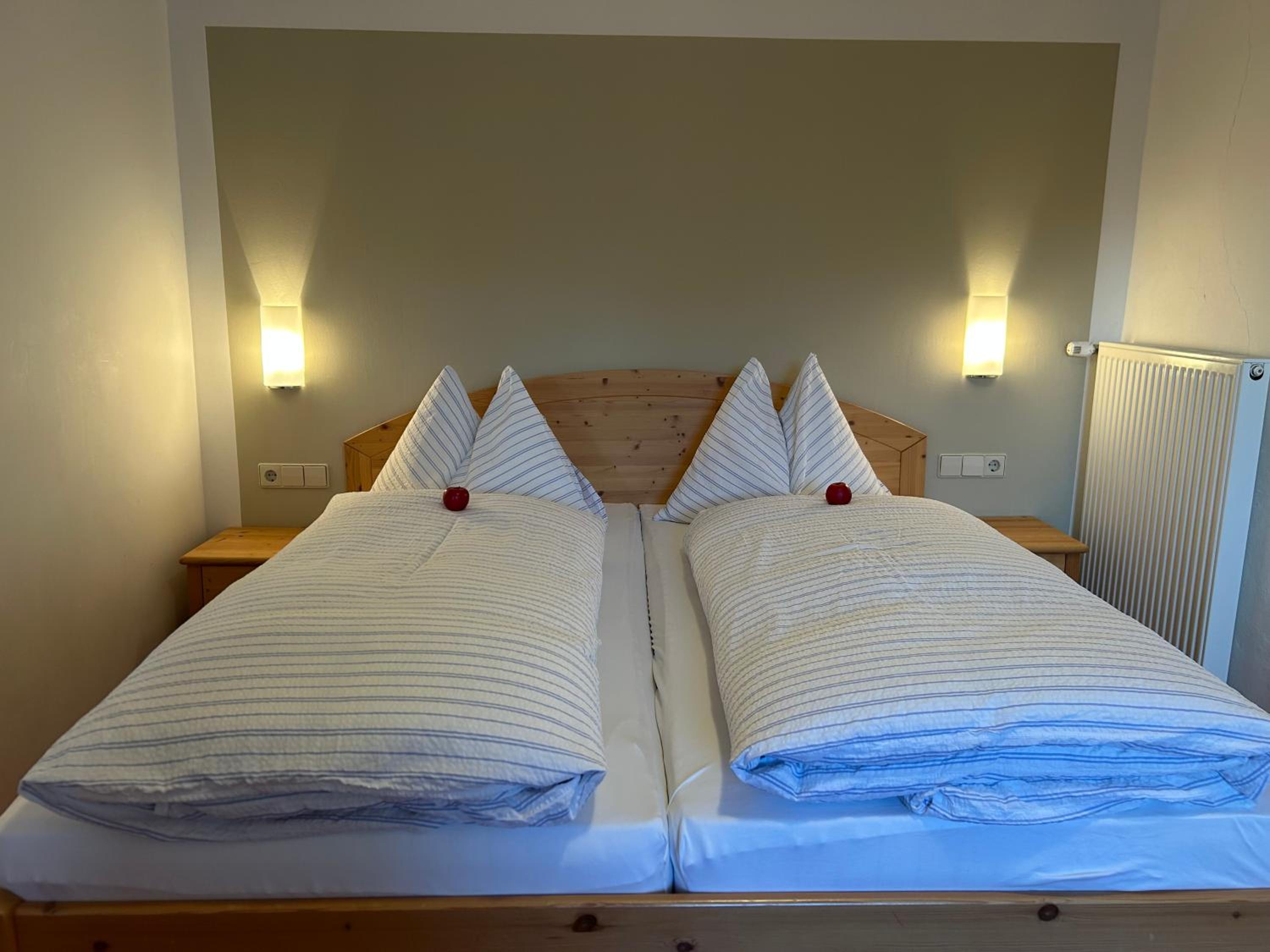 Three-Bedroom Apartment with Balcony photo 2