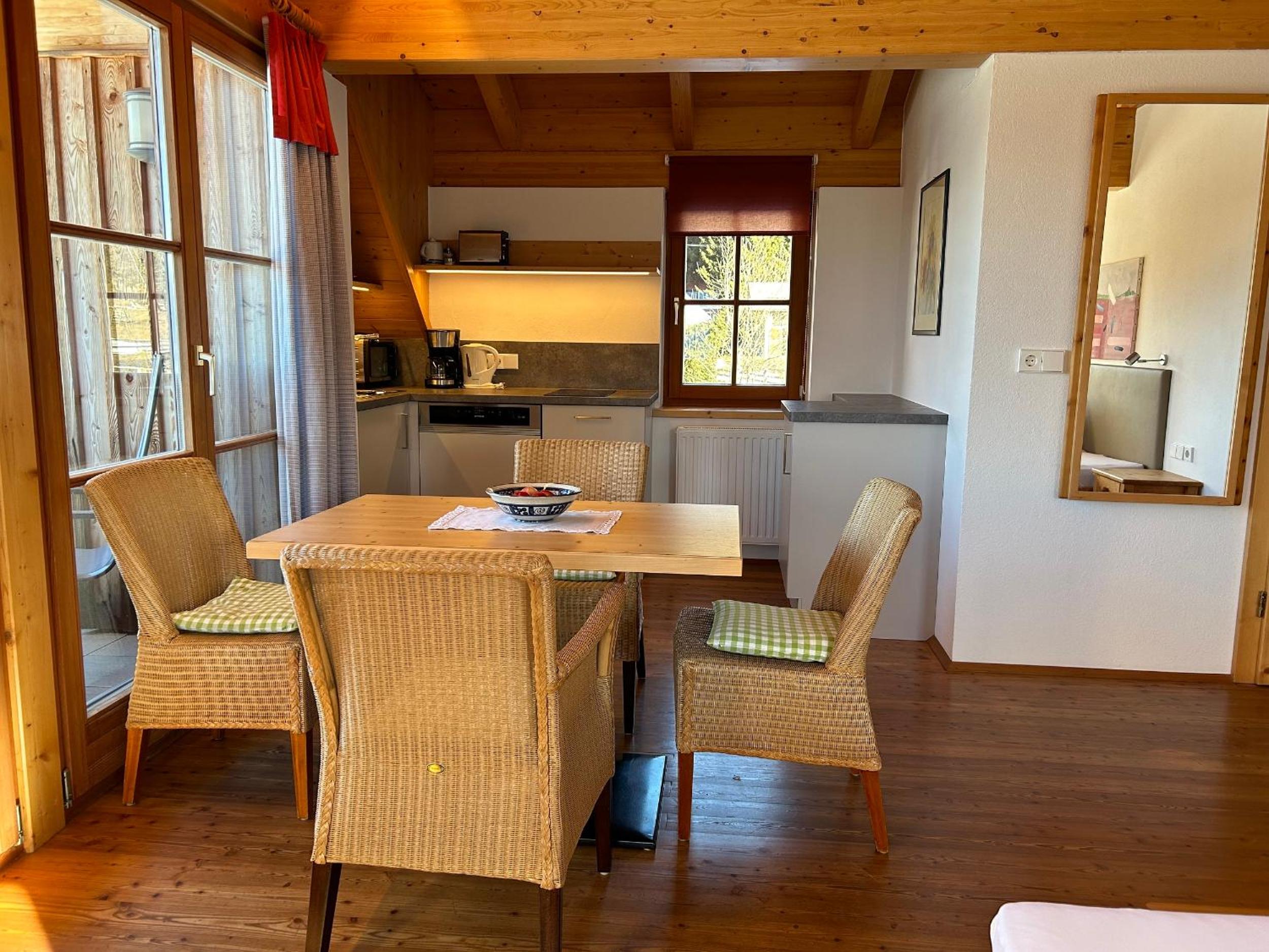 Three-Bedroom Apartment with Balcony photo 1
