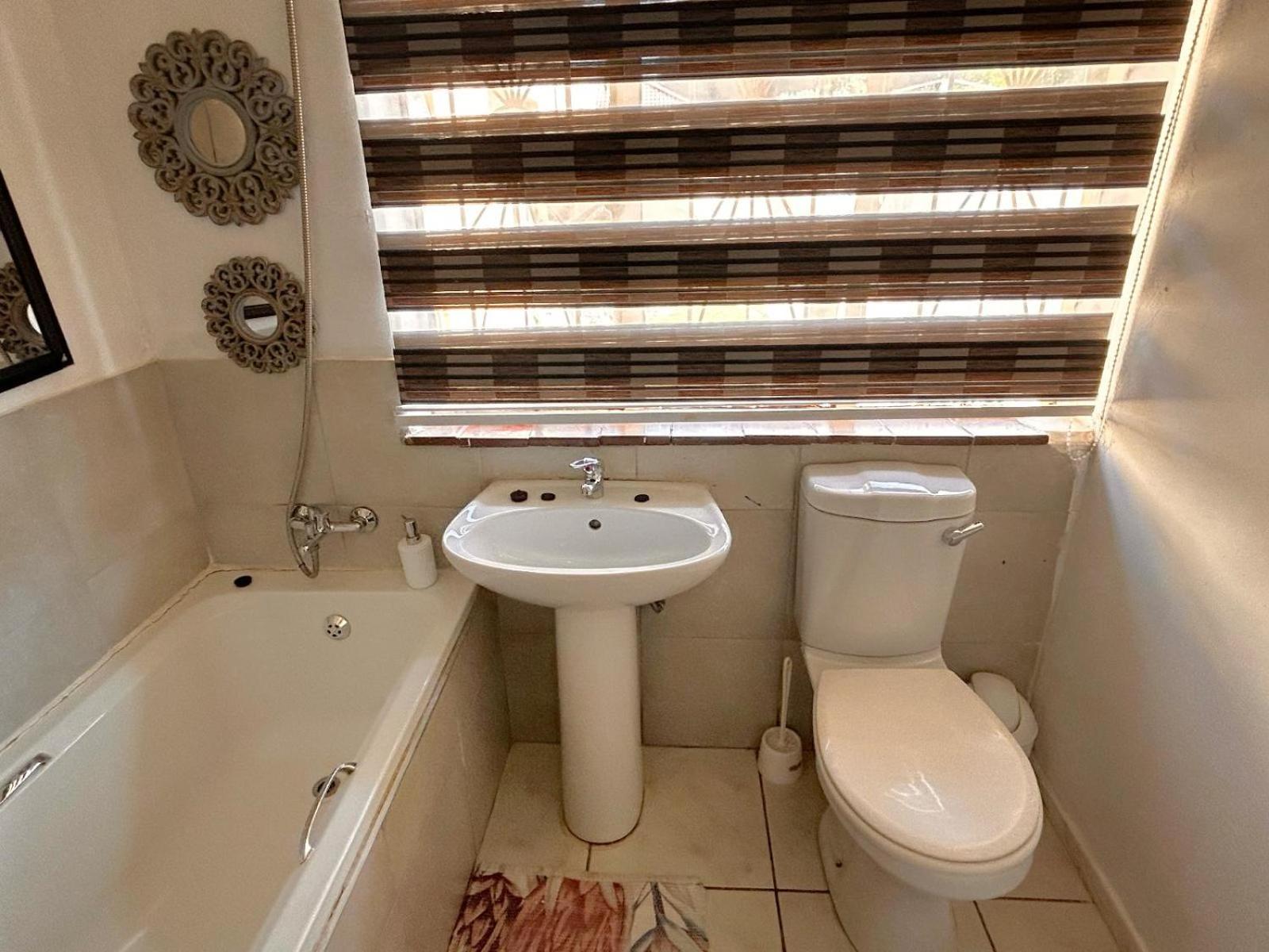 Standard Double Room - Photo 2