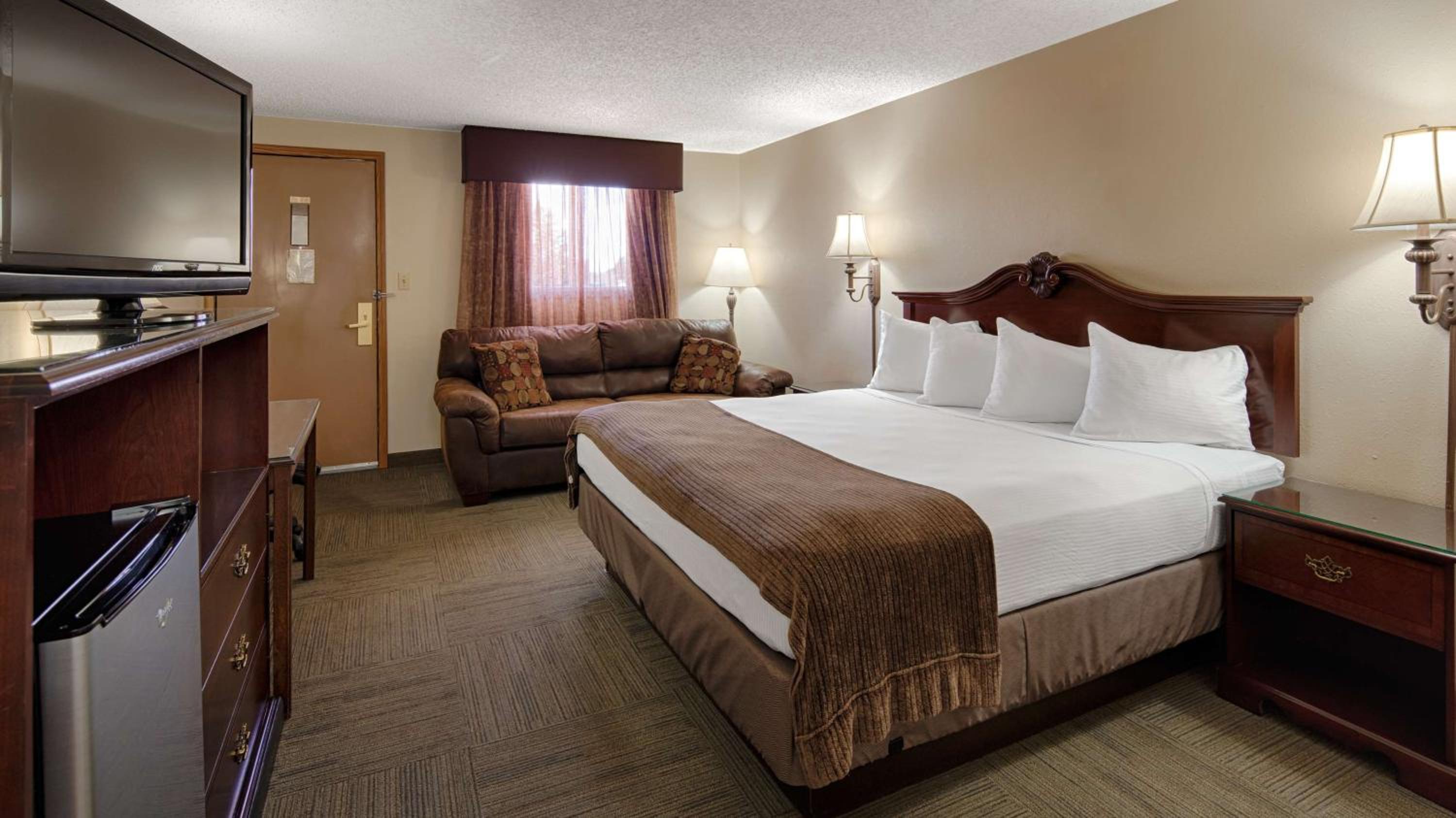 King Room - Non-Smoking photo 3