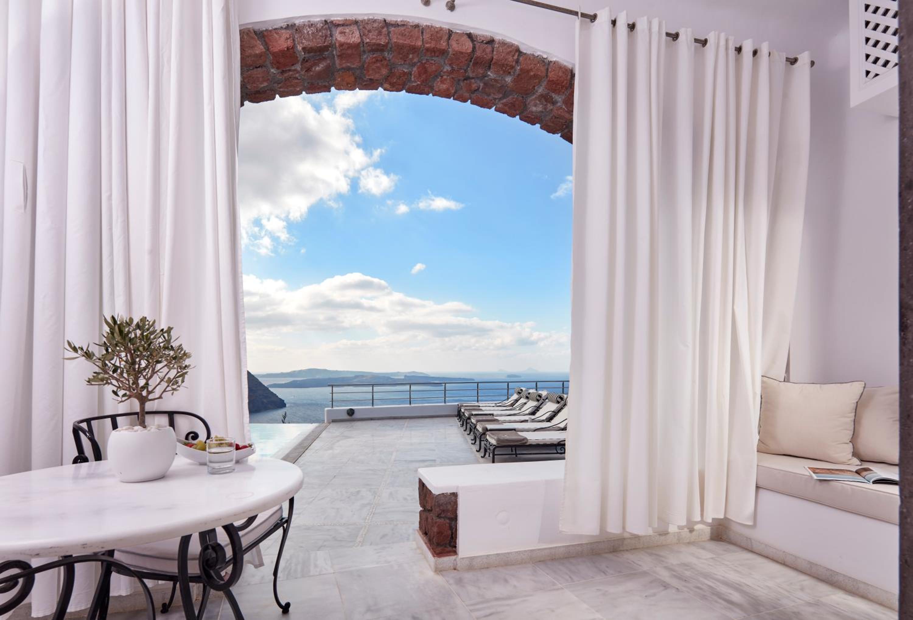 Double Room with Sea View - Photo 2
