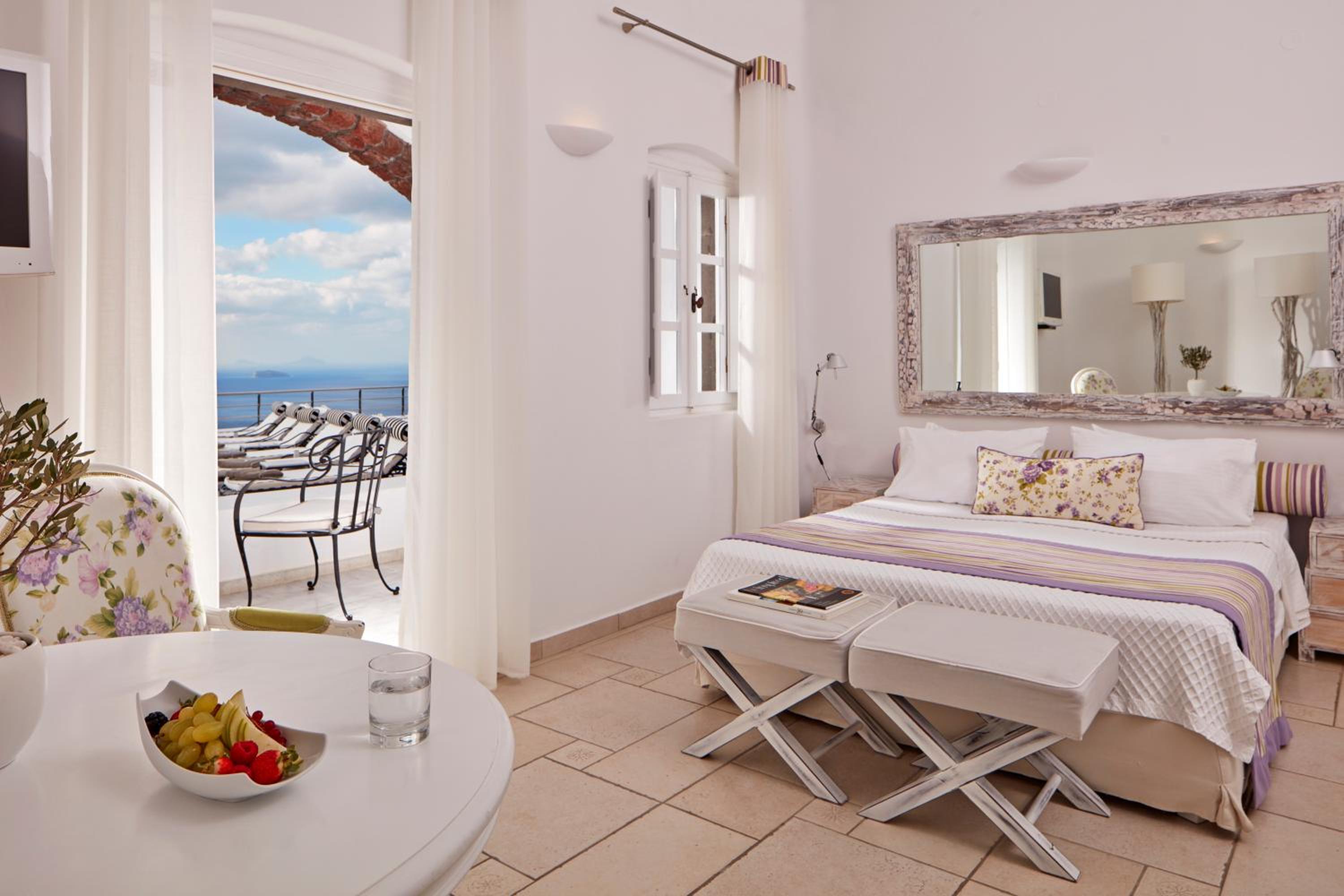 Double Room with Sea View - Photo 1