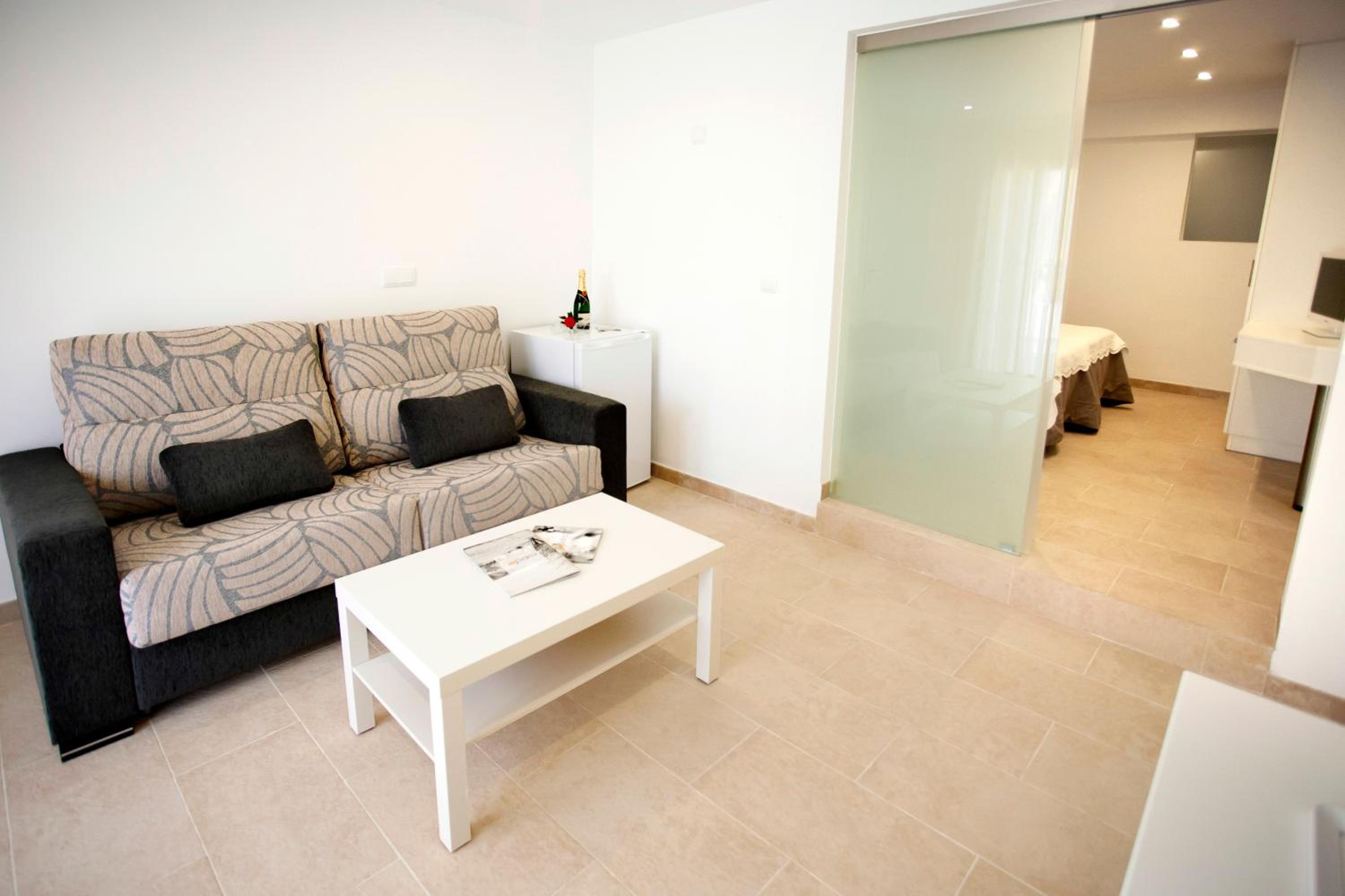 Deluxe Suite - Photo 4