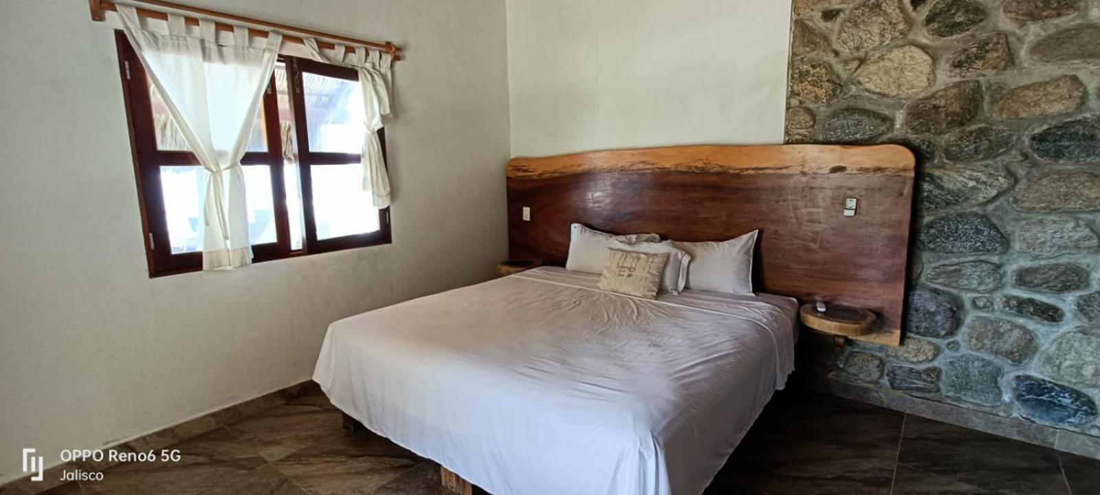 Deluxe Double or Twin Room photo 2