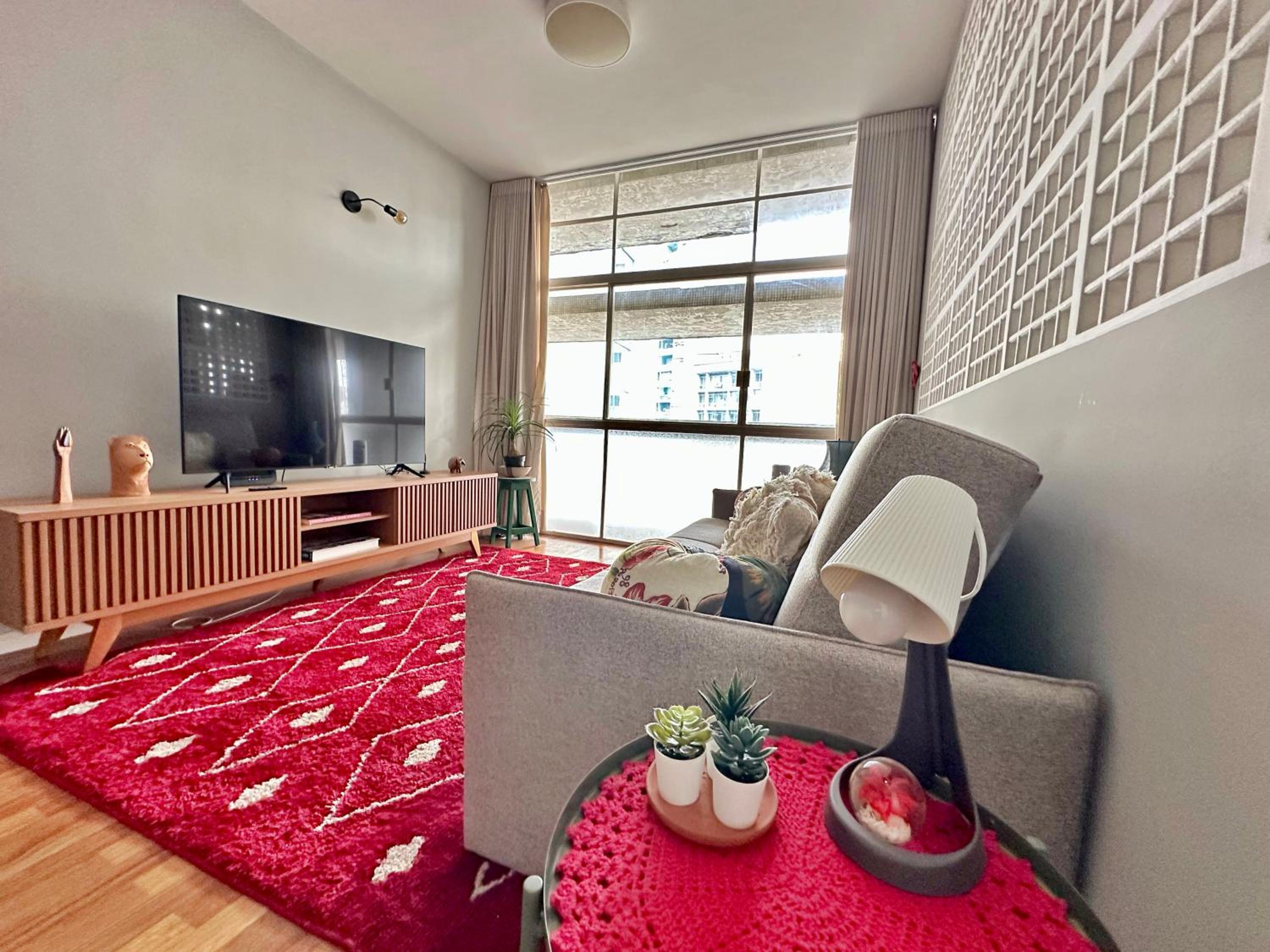 Apartamento um dormitório no 5º andar