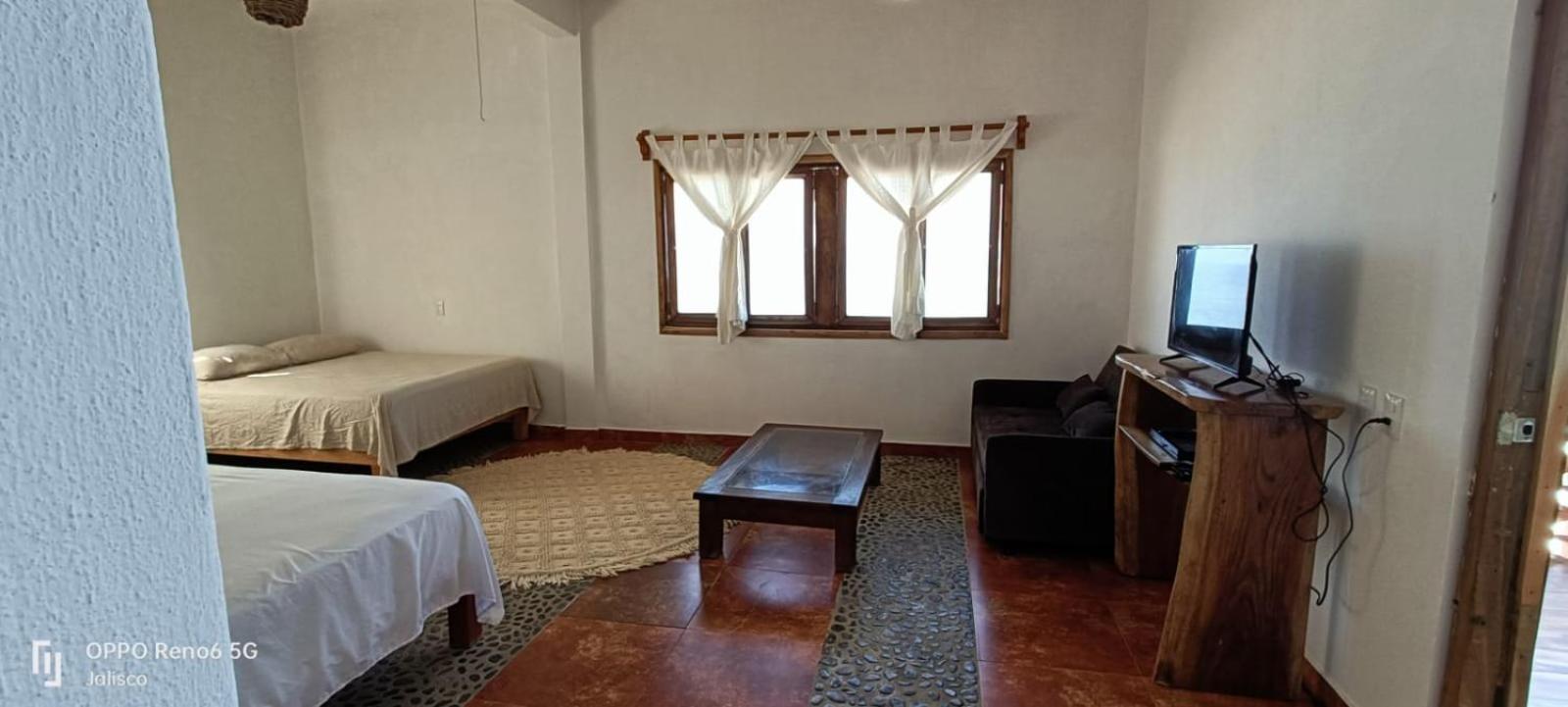 Deluxe Family Room photo 3