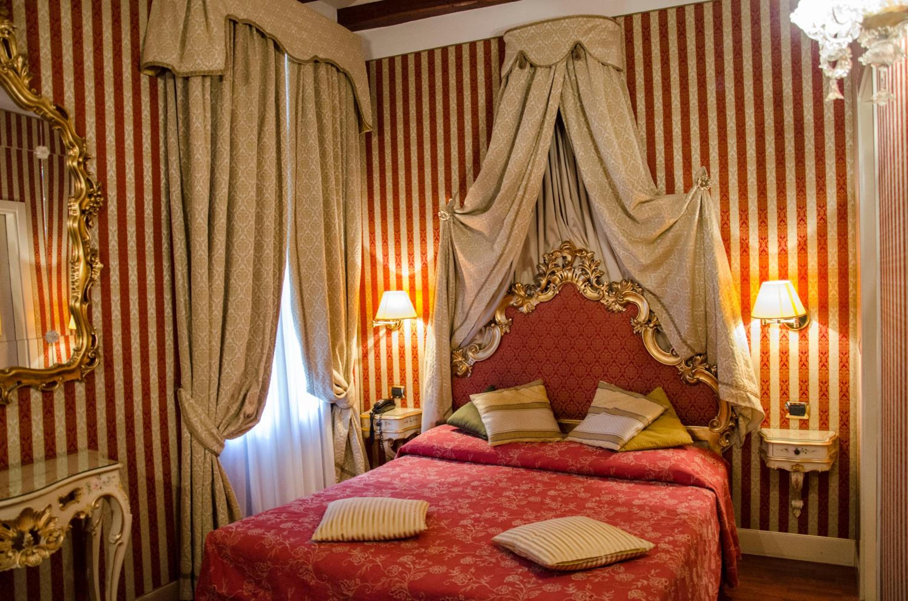 Double Room with Canal View photo 1