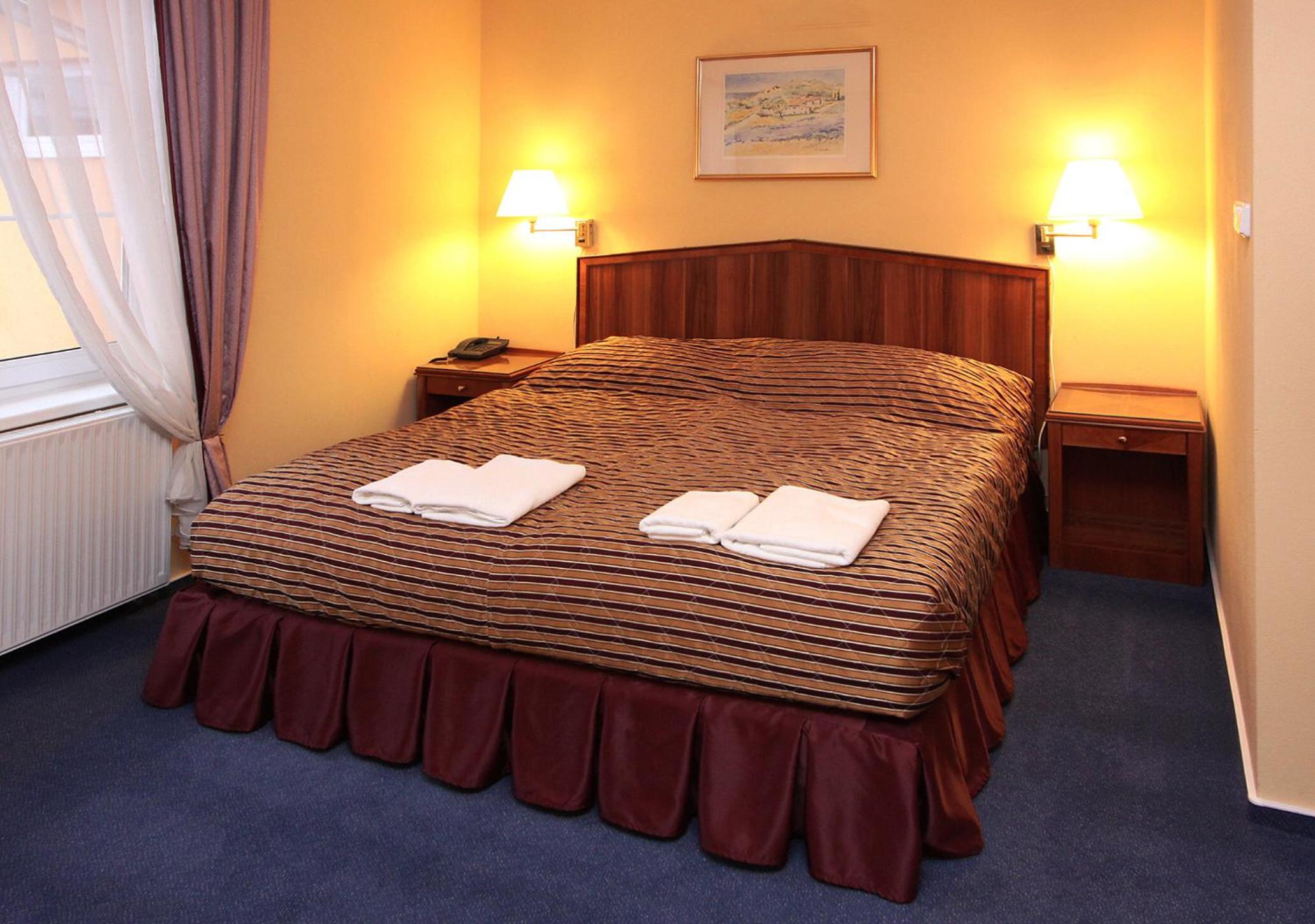 Double or Twin Room - Photo 1