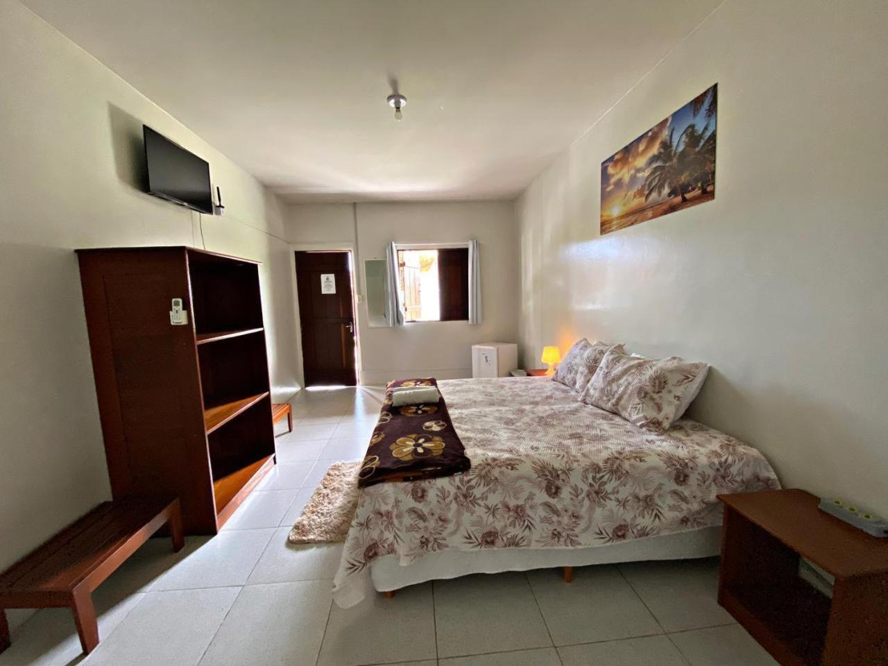 Deluxe Double or Twin Room with Pool View photo 2