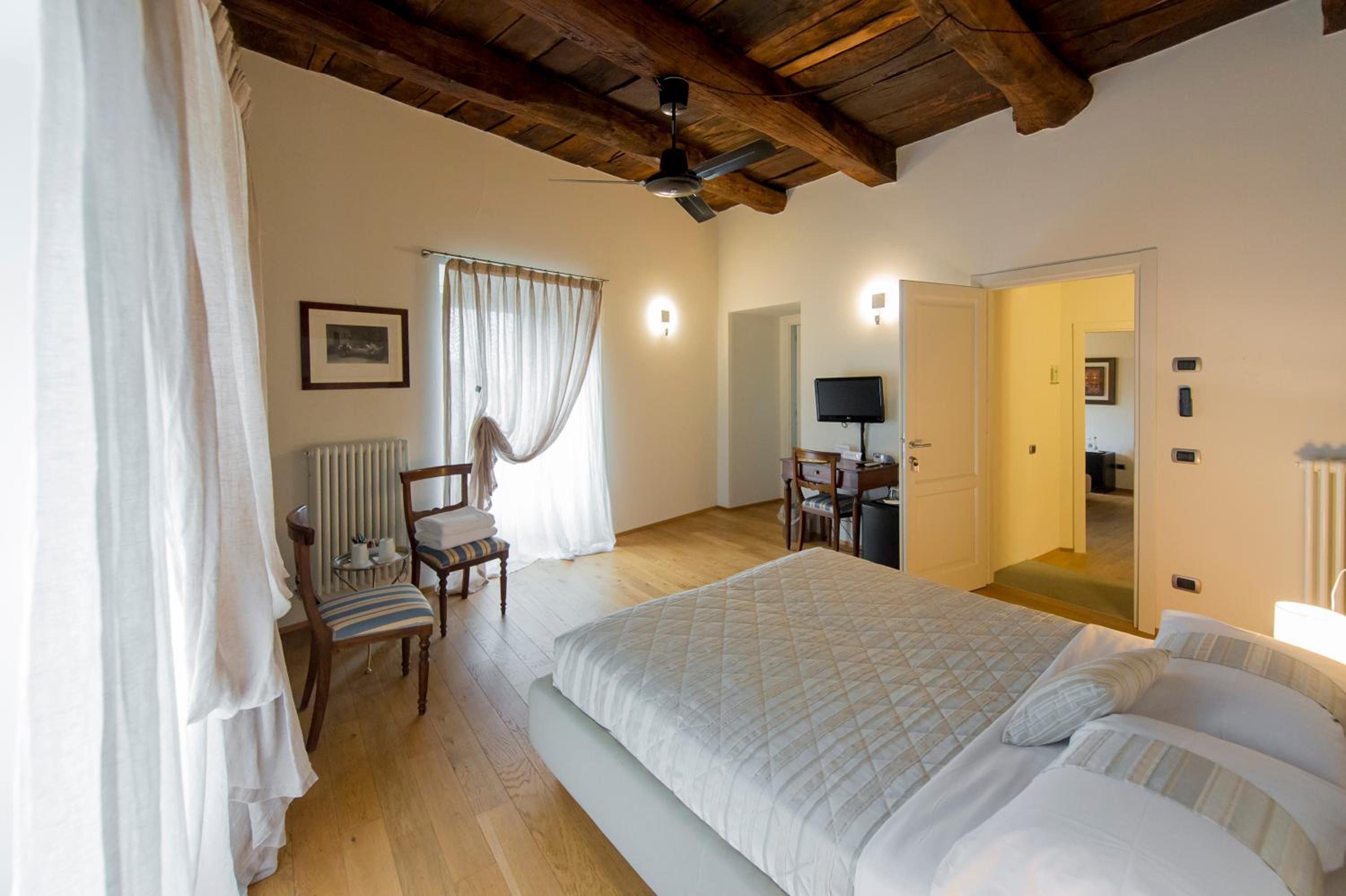 Superior Double Room photo 2
