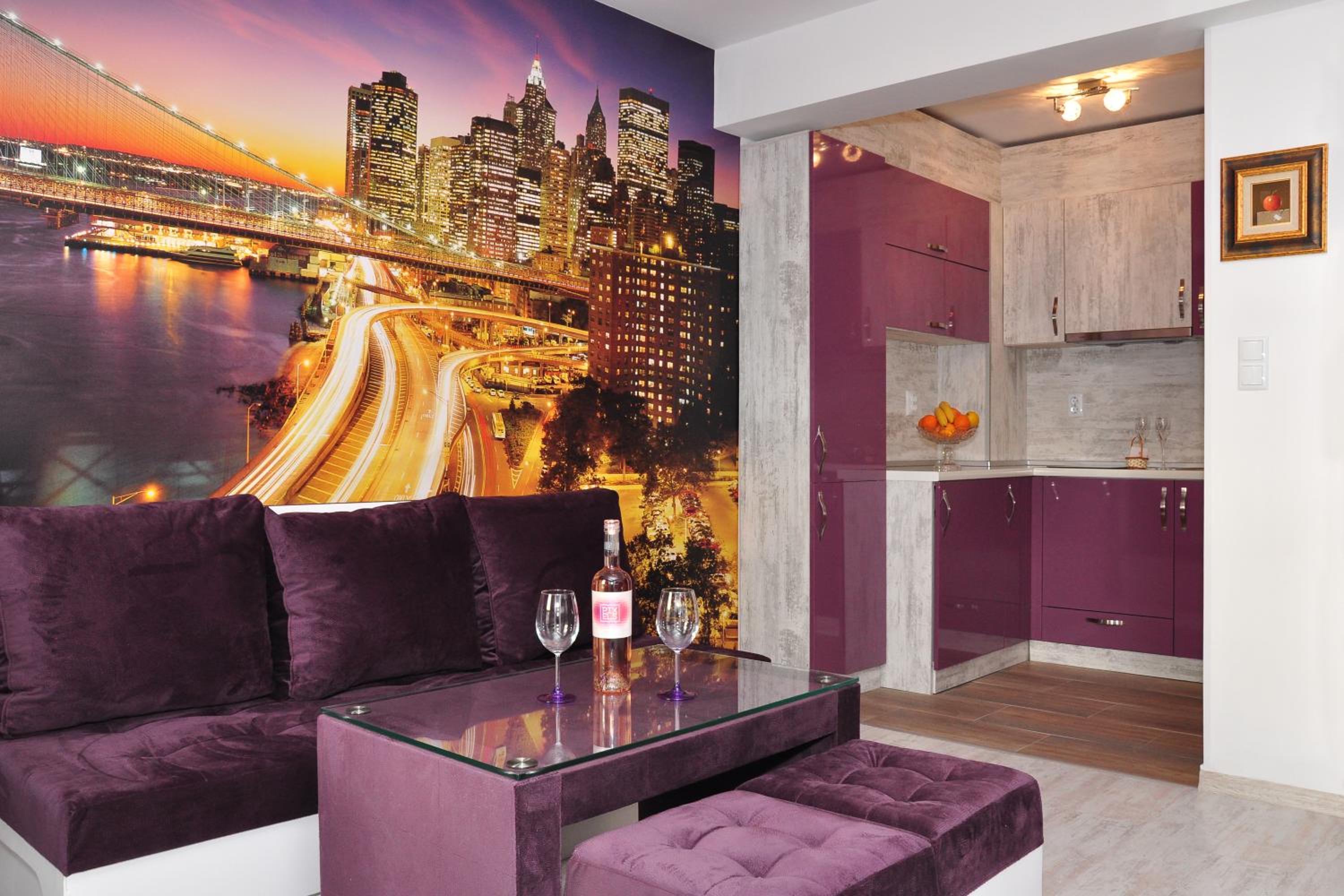 One-Bedroom Apartment - Manhattan