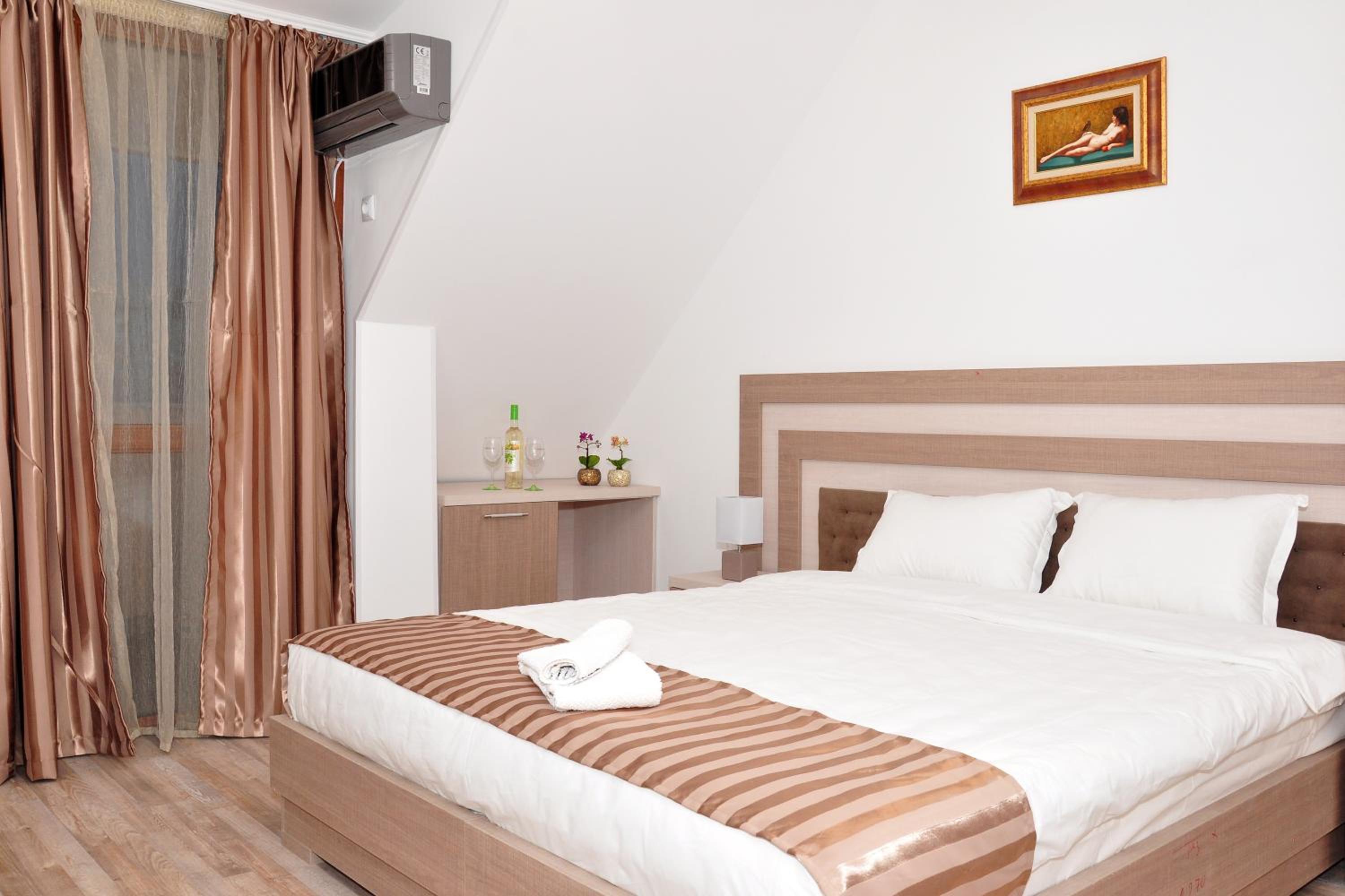 Large Double Room - Relax - Photo 1