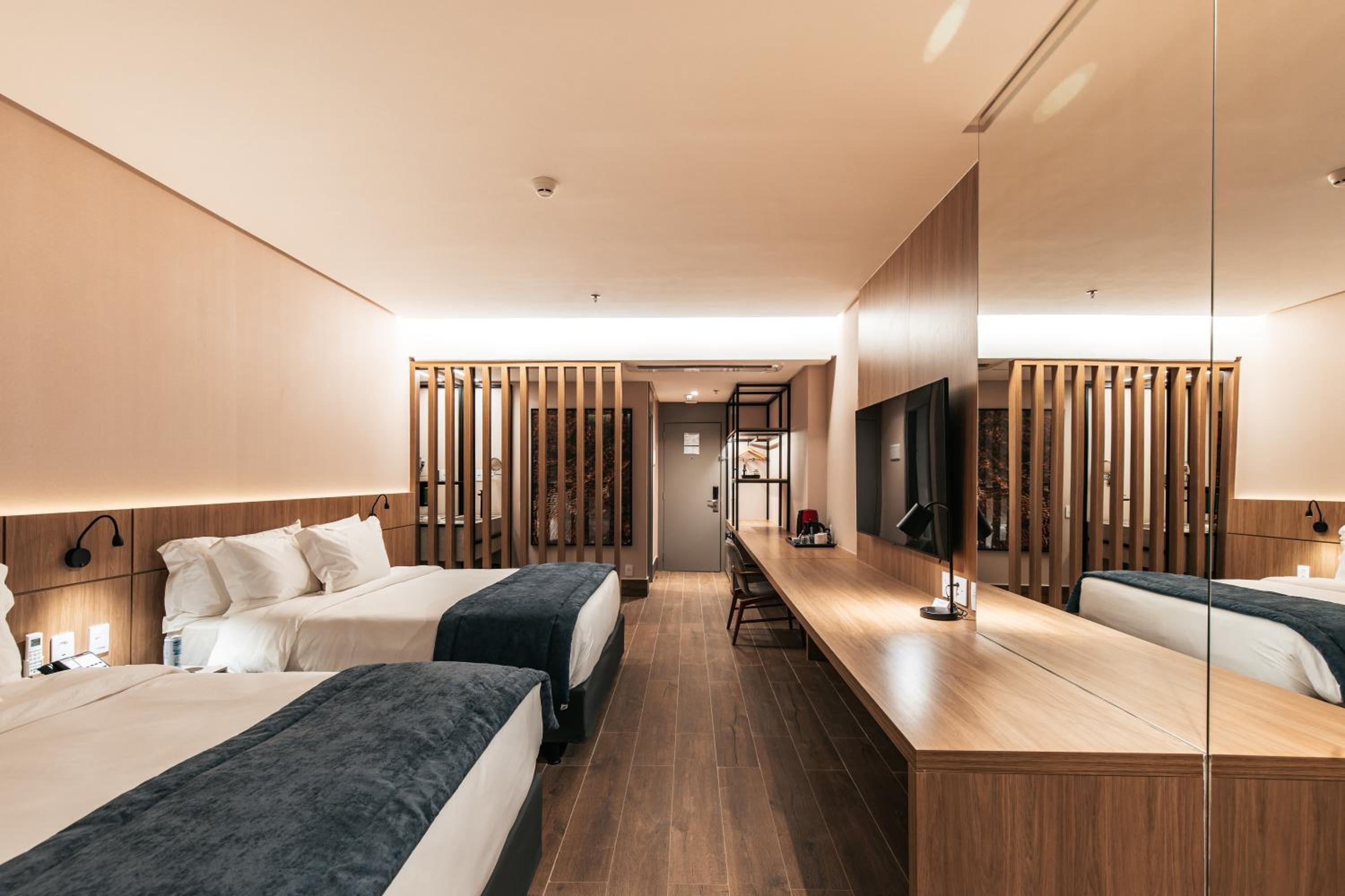 Superior Family Room