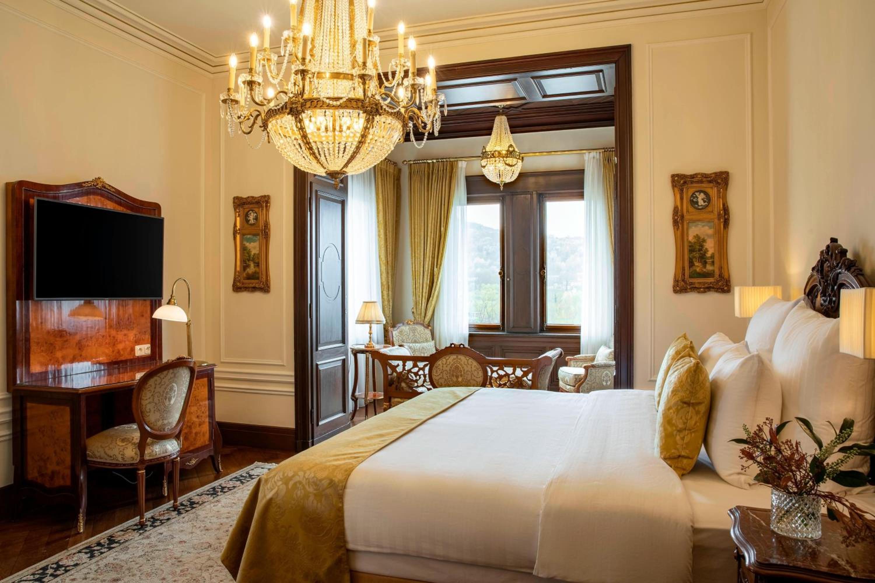 Moselle view, Junior Suite, 1 King, River view thumbnail 5