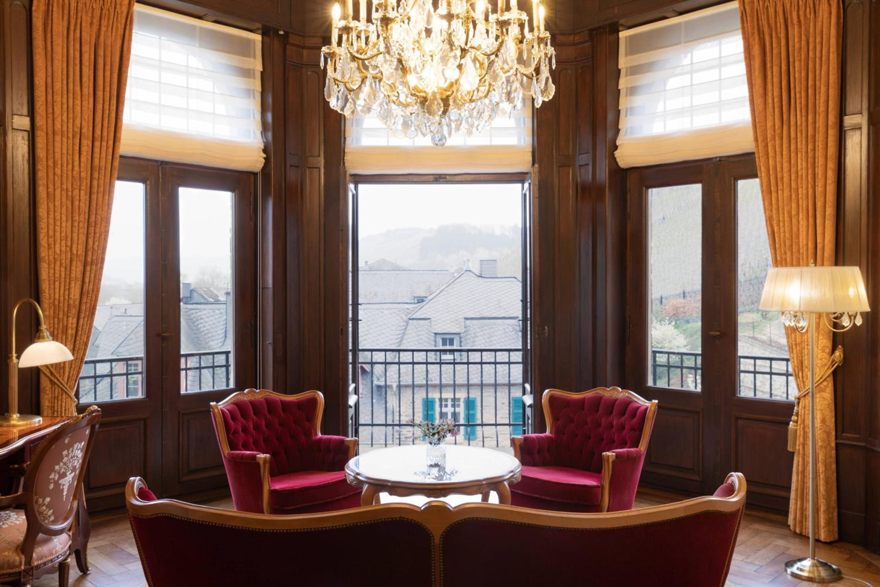 One-Bedroom King Suite