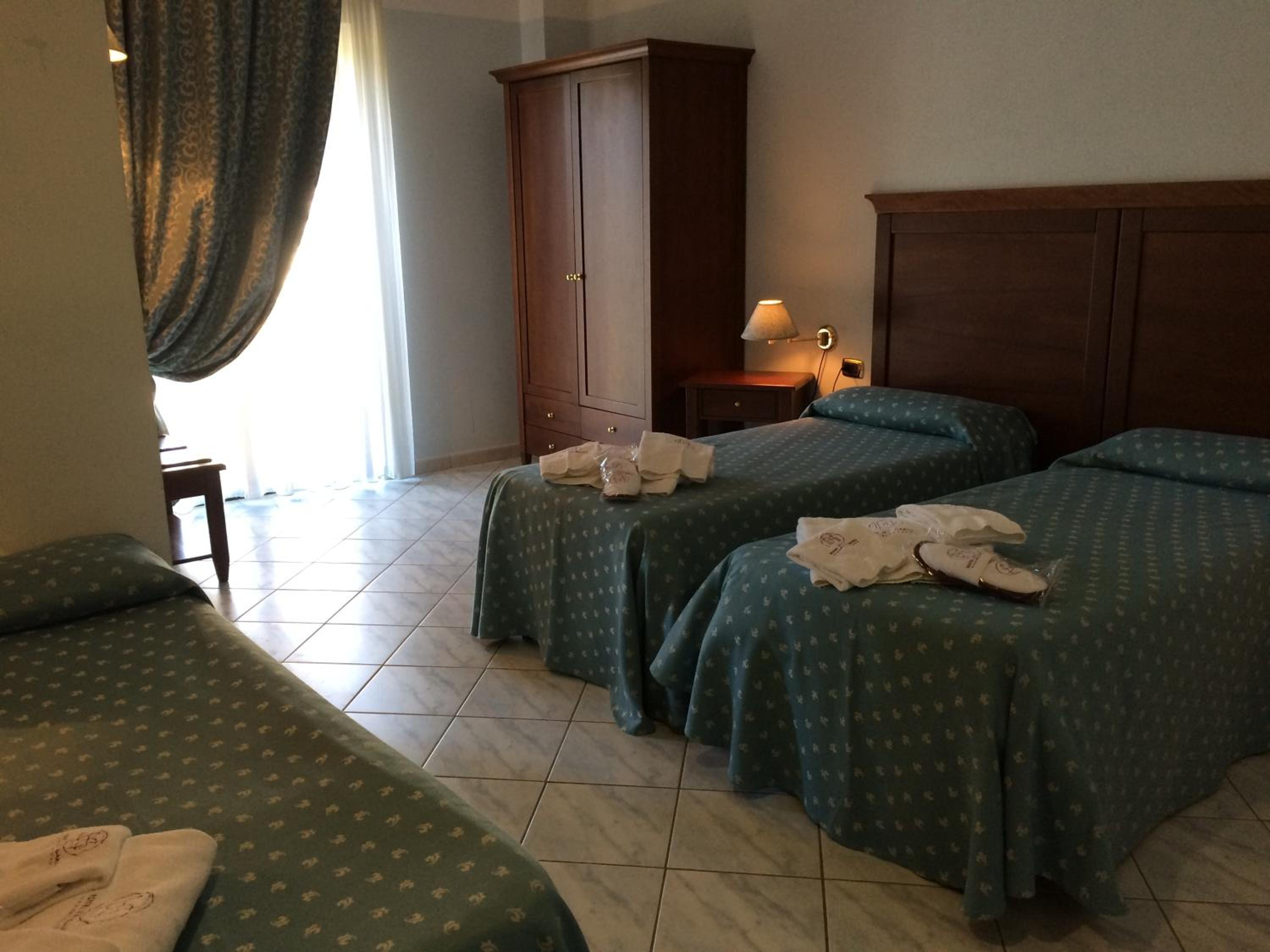 Triple Room photo 3