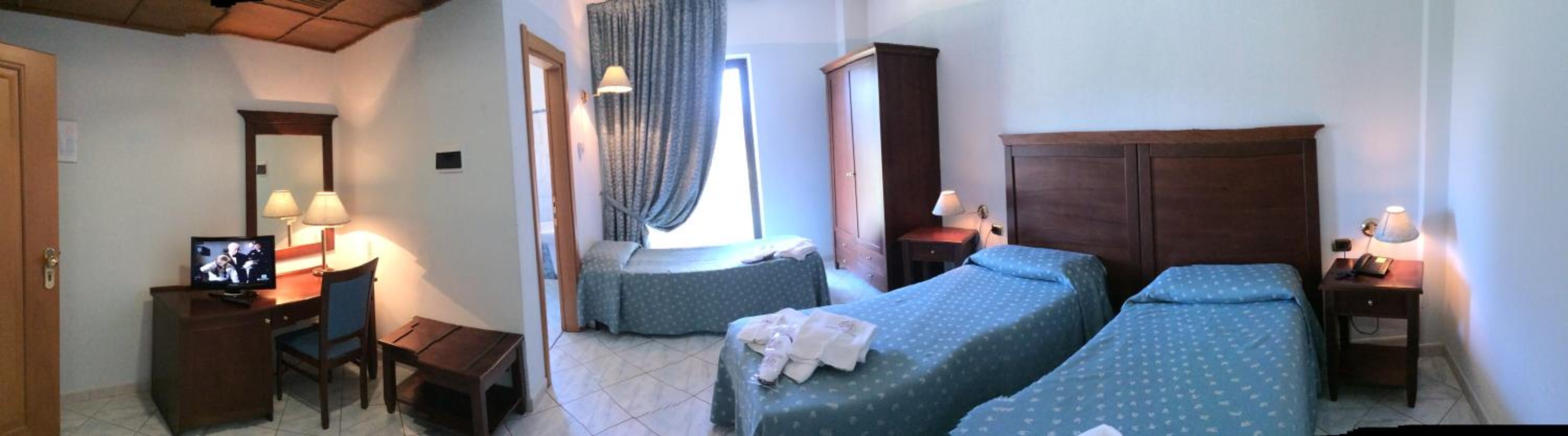 Quadruple Room photo 2