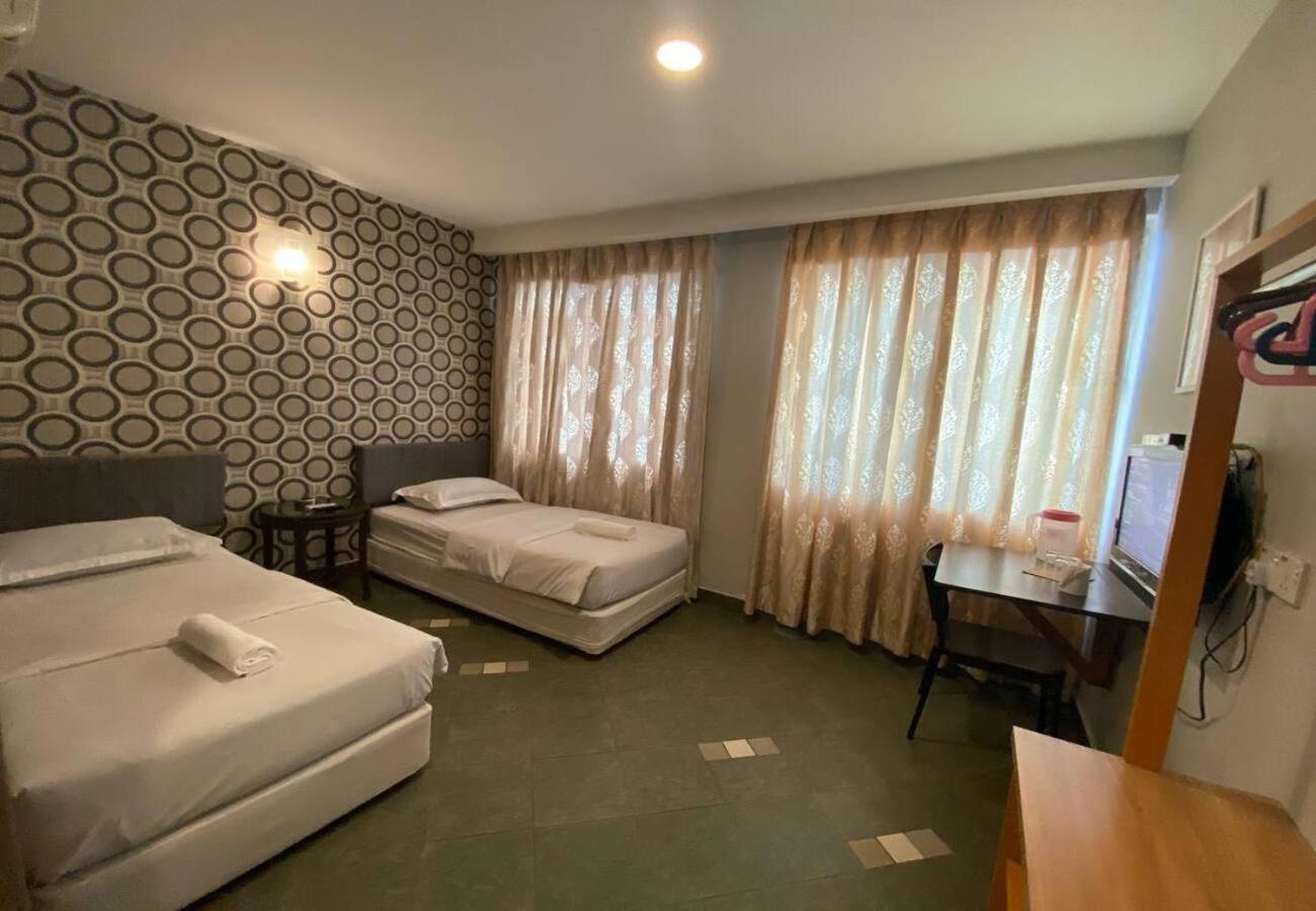 Twin Room - Photo 4