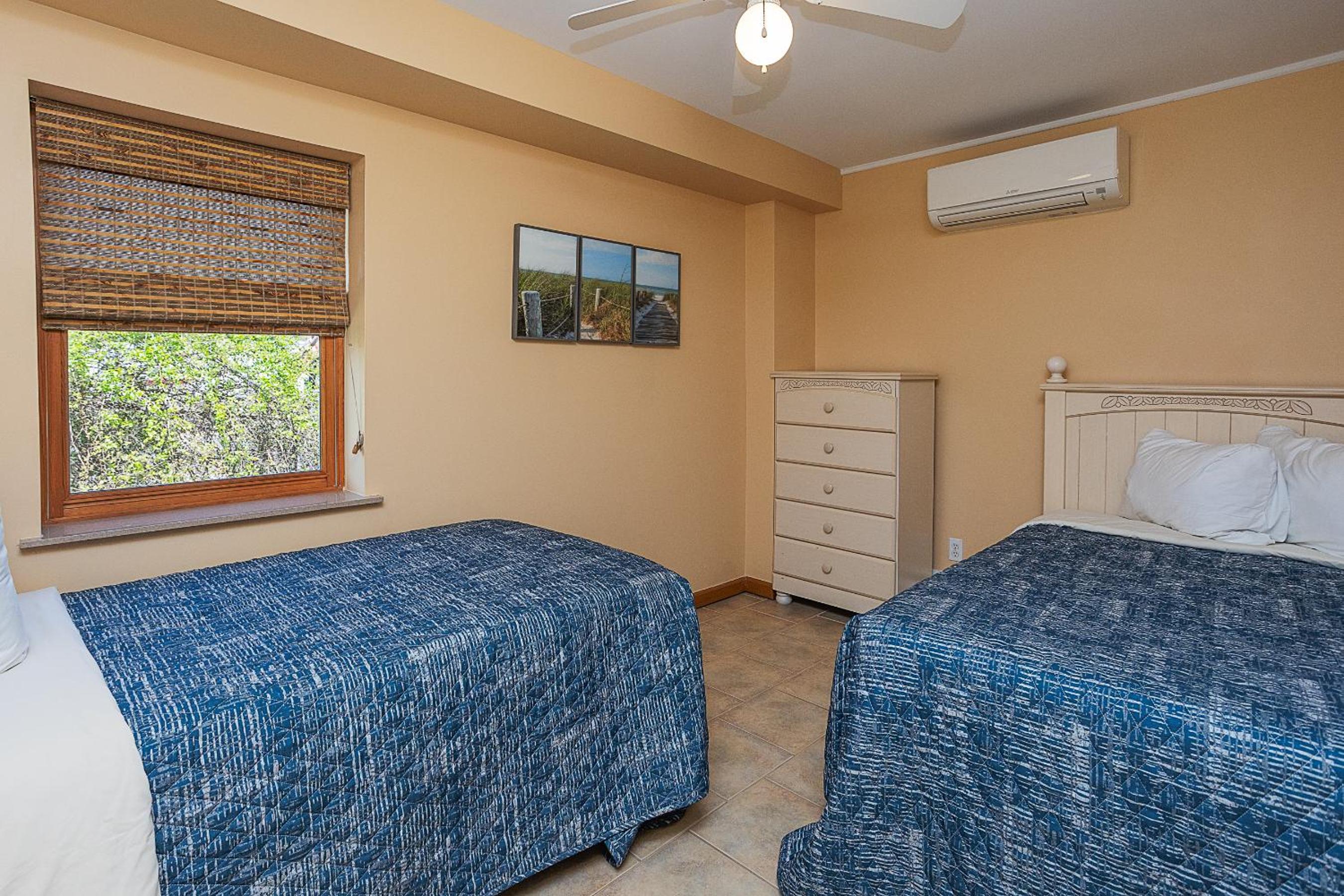 Double or Twin Room with Bathroom