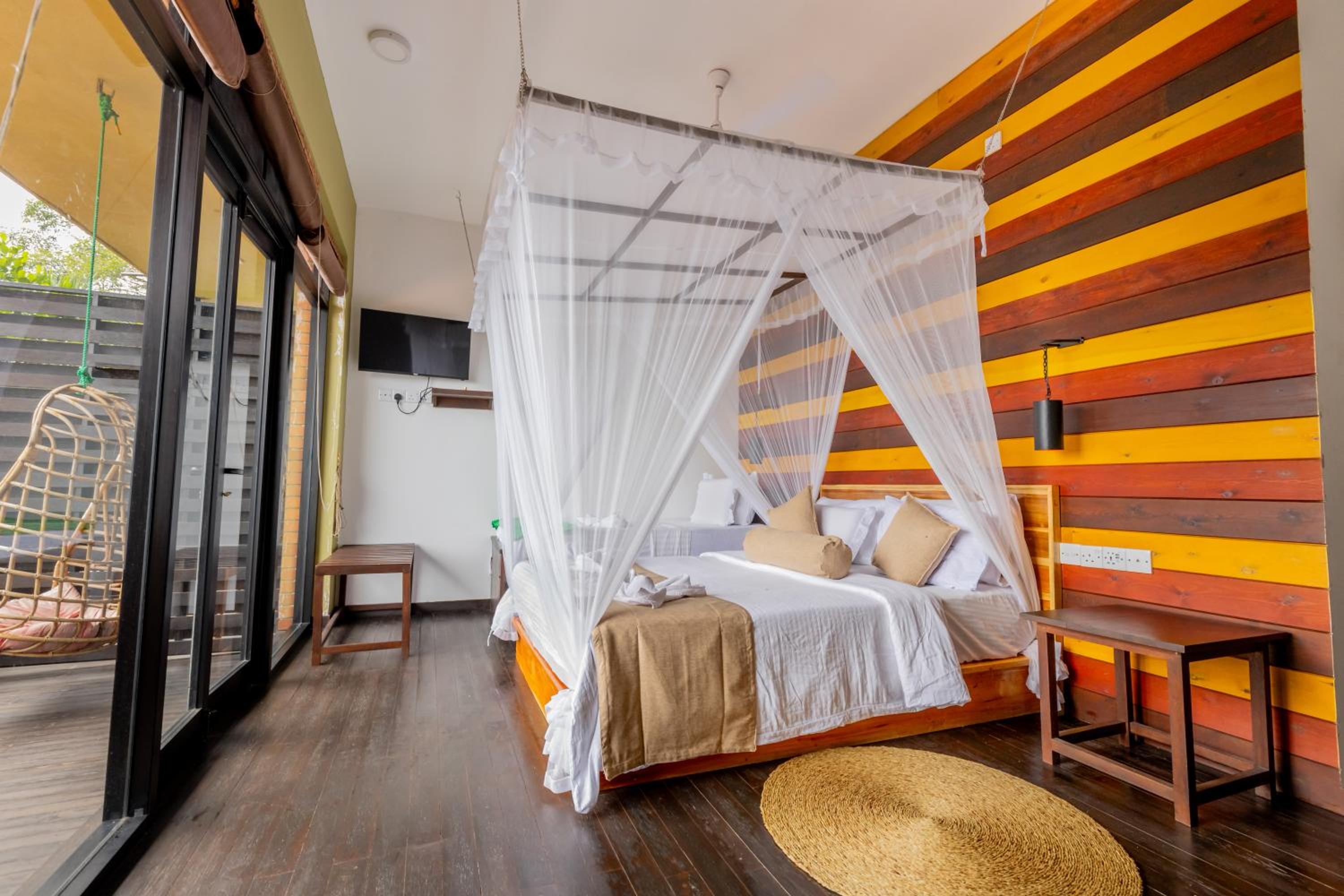 Super Deluxe Triple Balcony Room with Ella Rock View