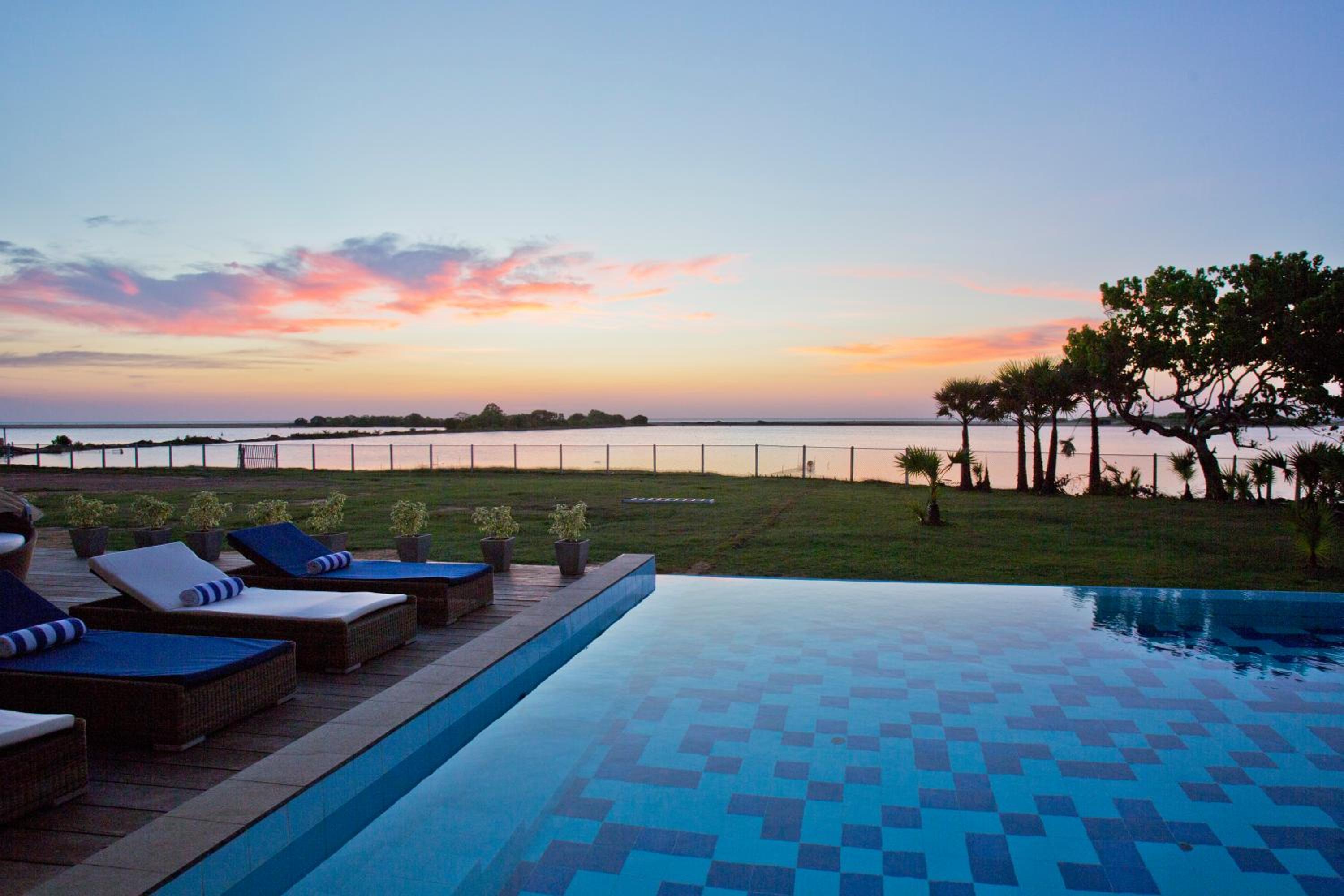 Superior Villa photo 2